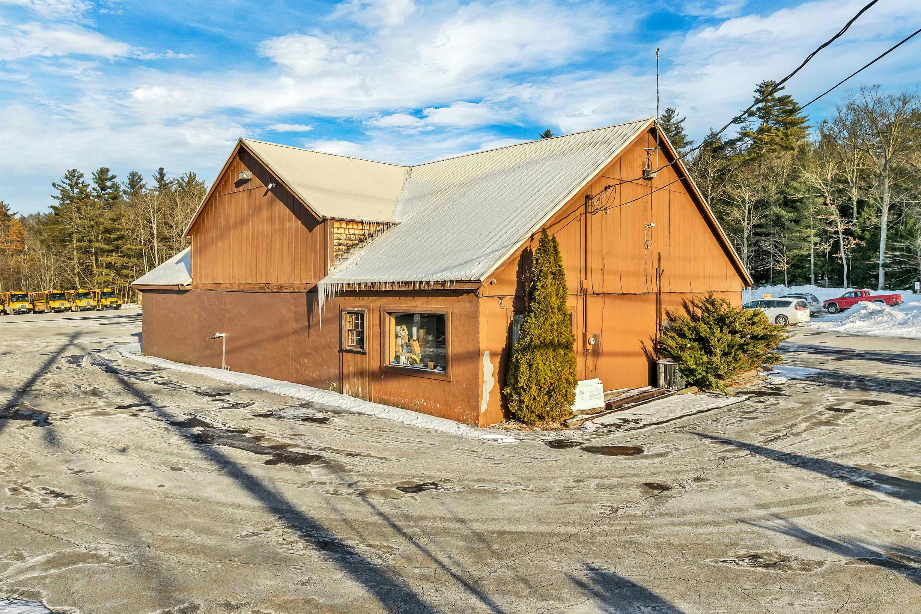 1146 Whittier Highway