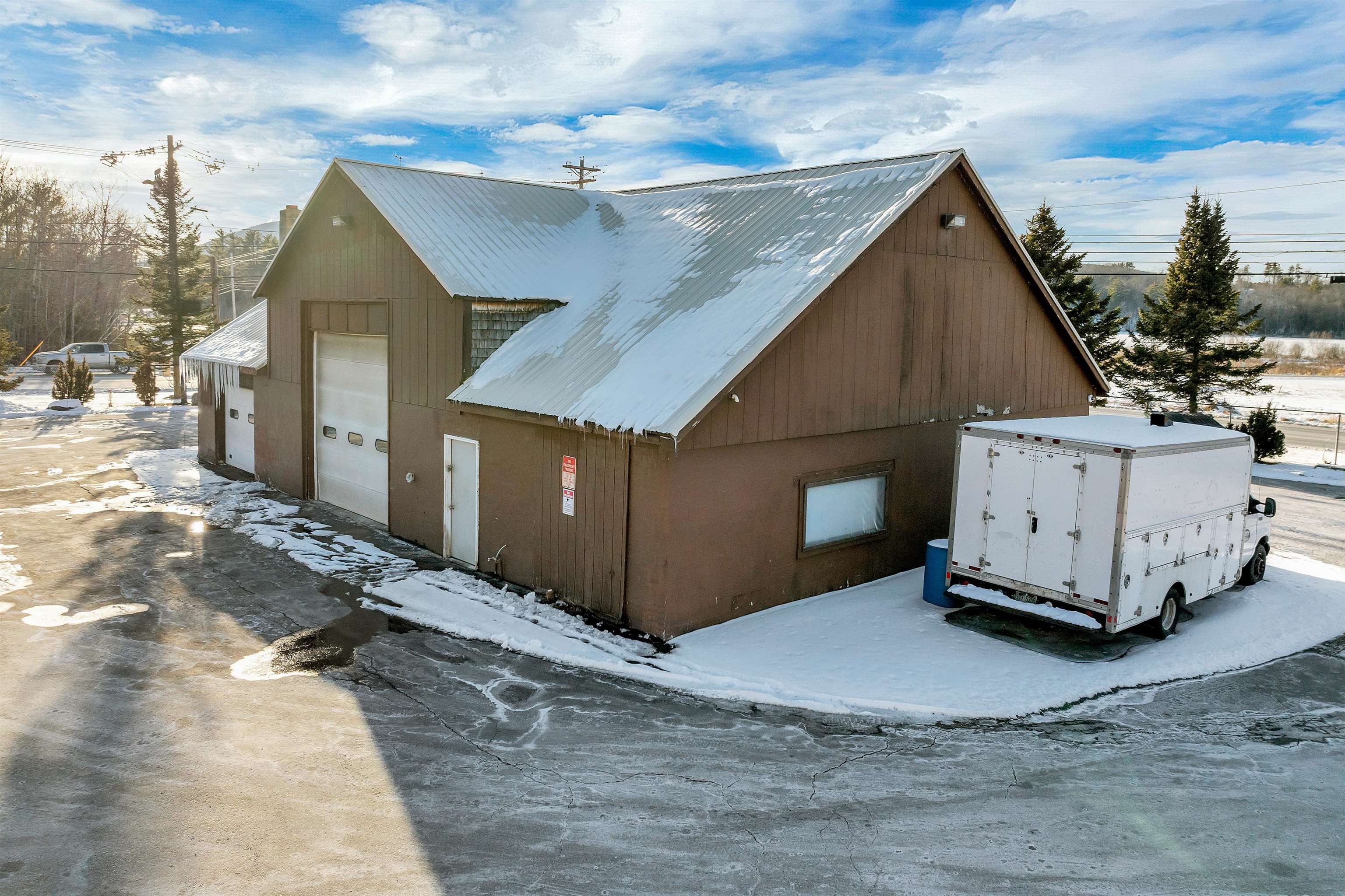 1146 Whittier Highway