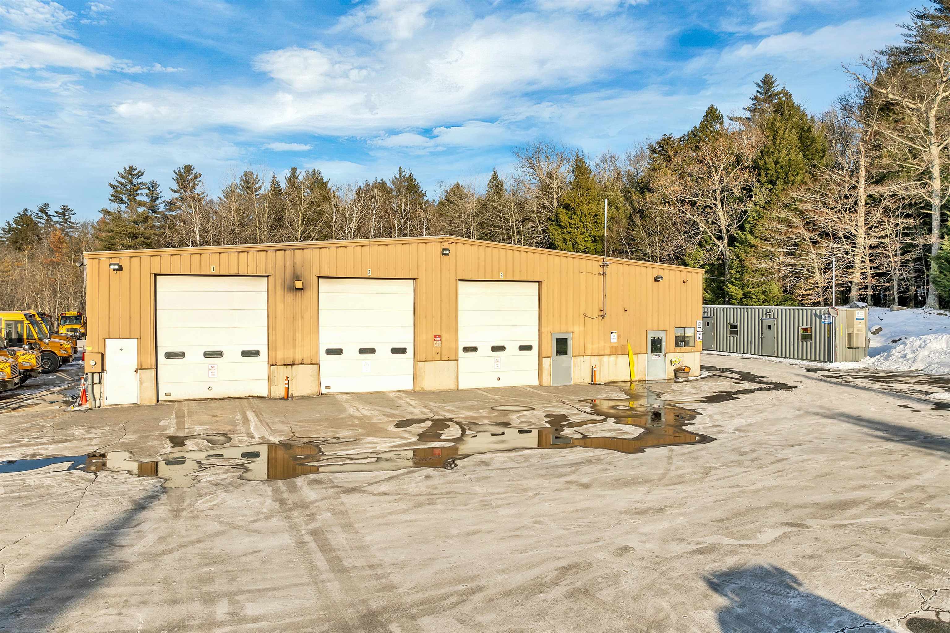 1146 Whittier Highway