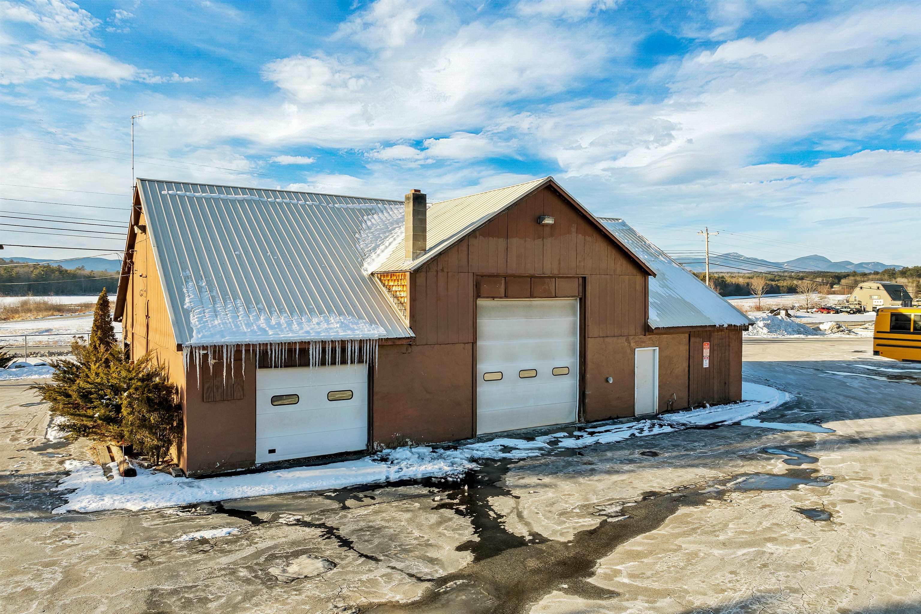 1146 Whittier Highway