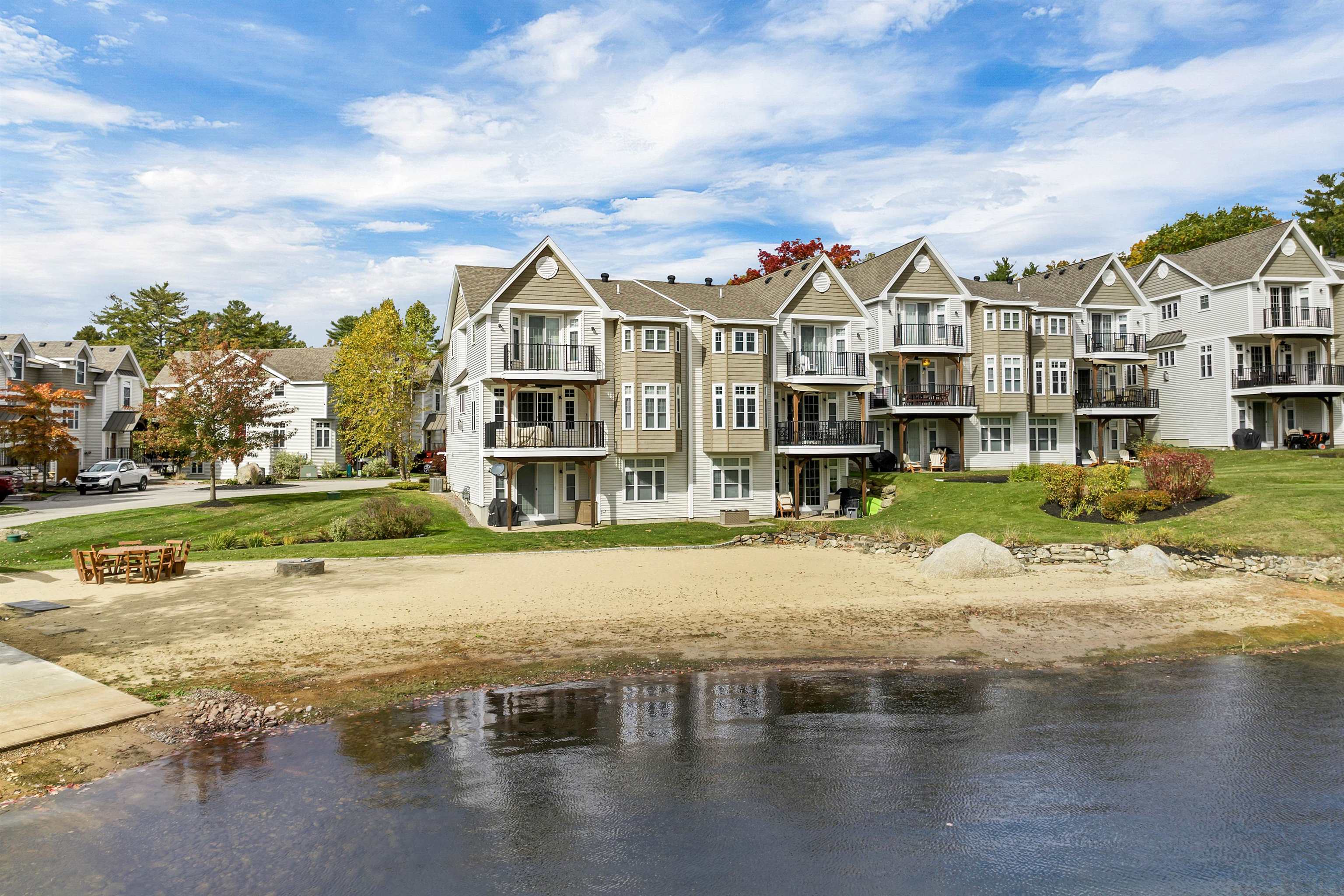 14 Island Drive Unit: 12