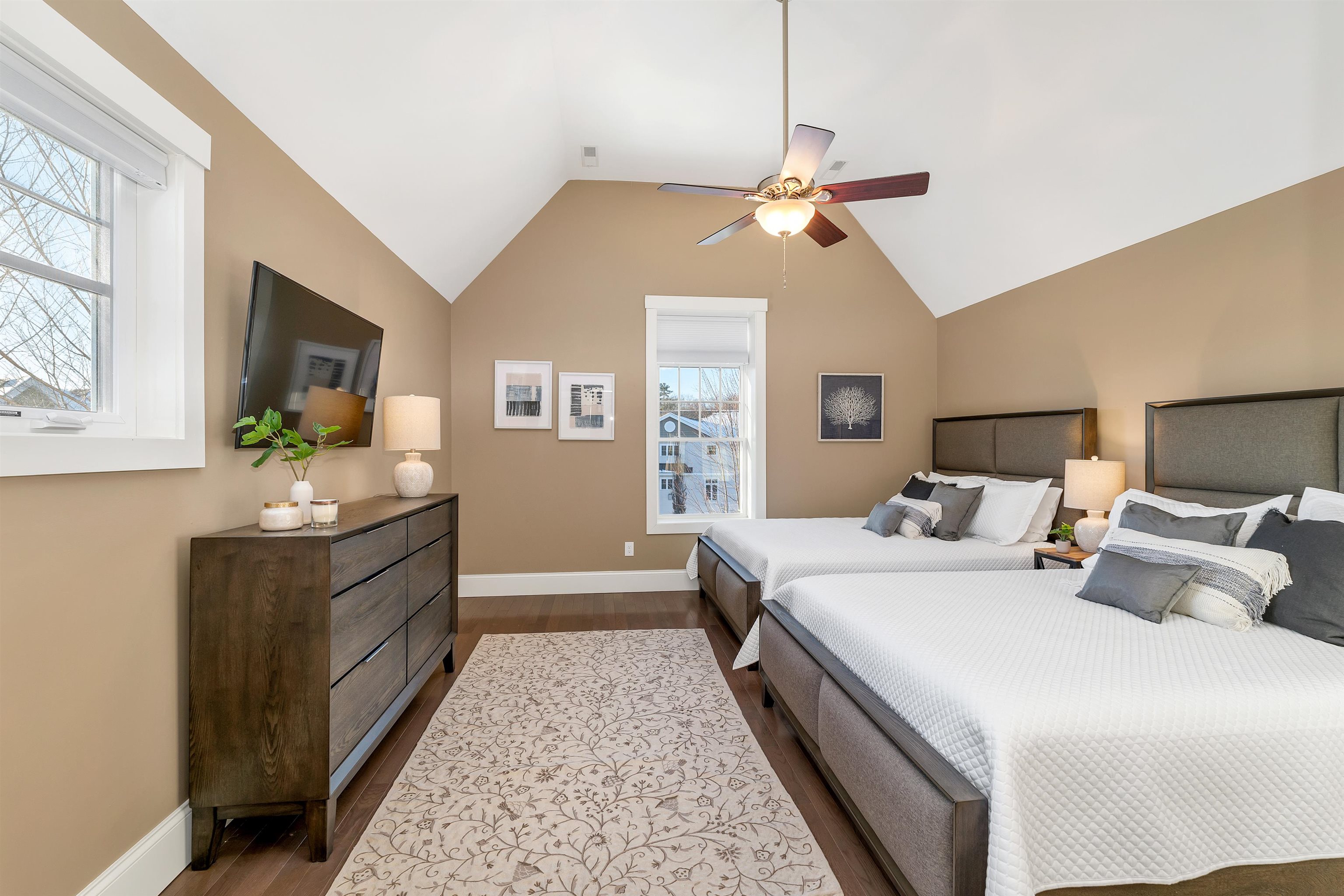 14 Island Drive Unit: 12