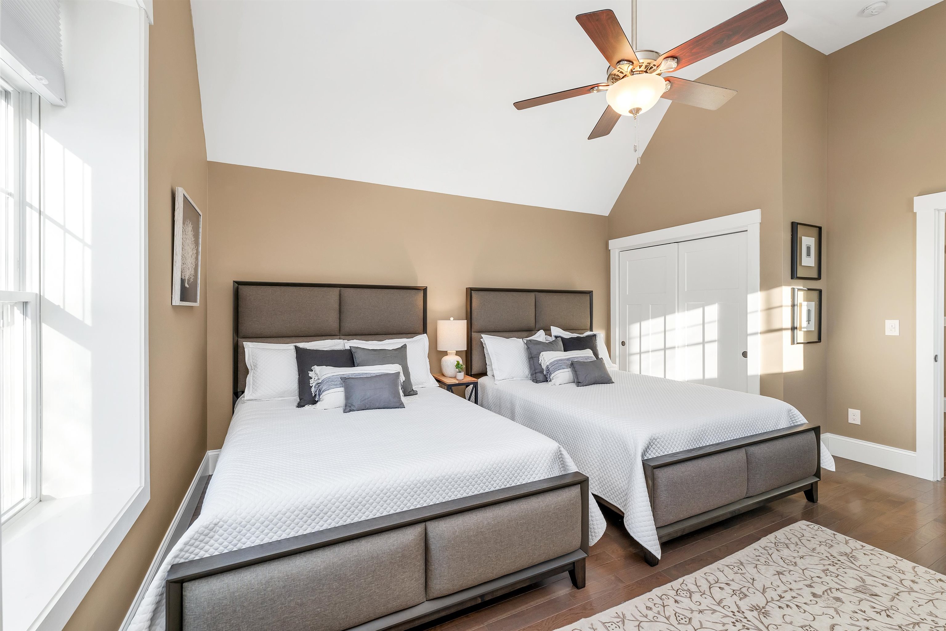 14 Island Drive Unit: 12