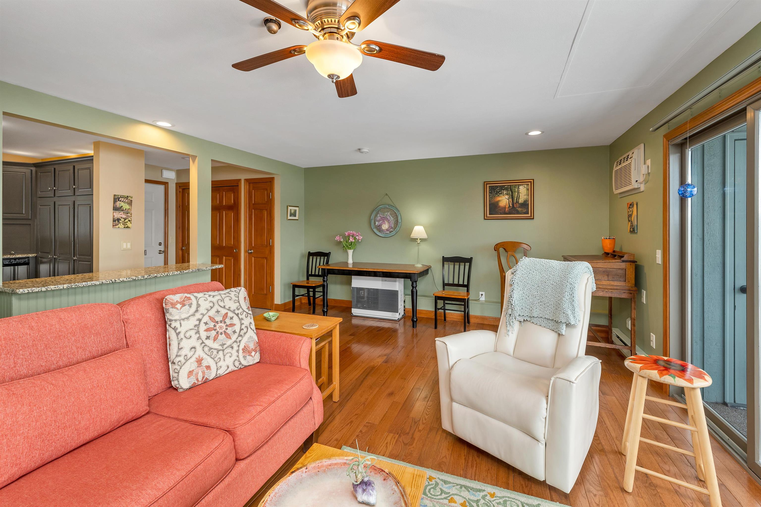 883 Weirs Boulevard Unit: 3