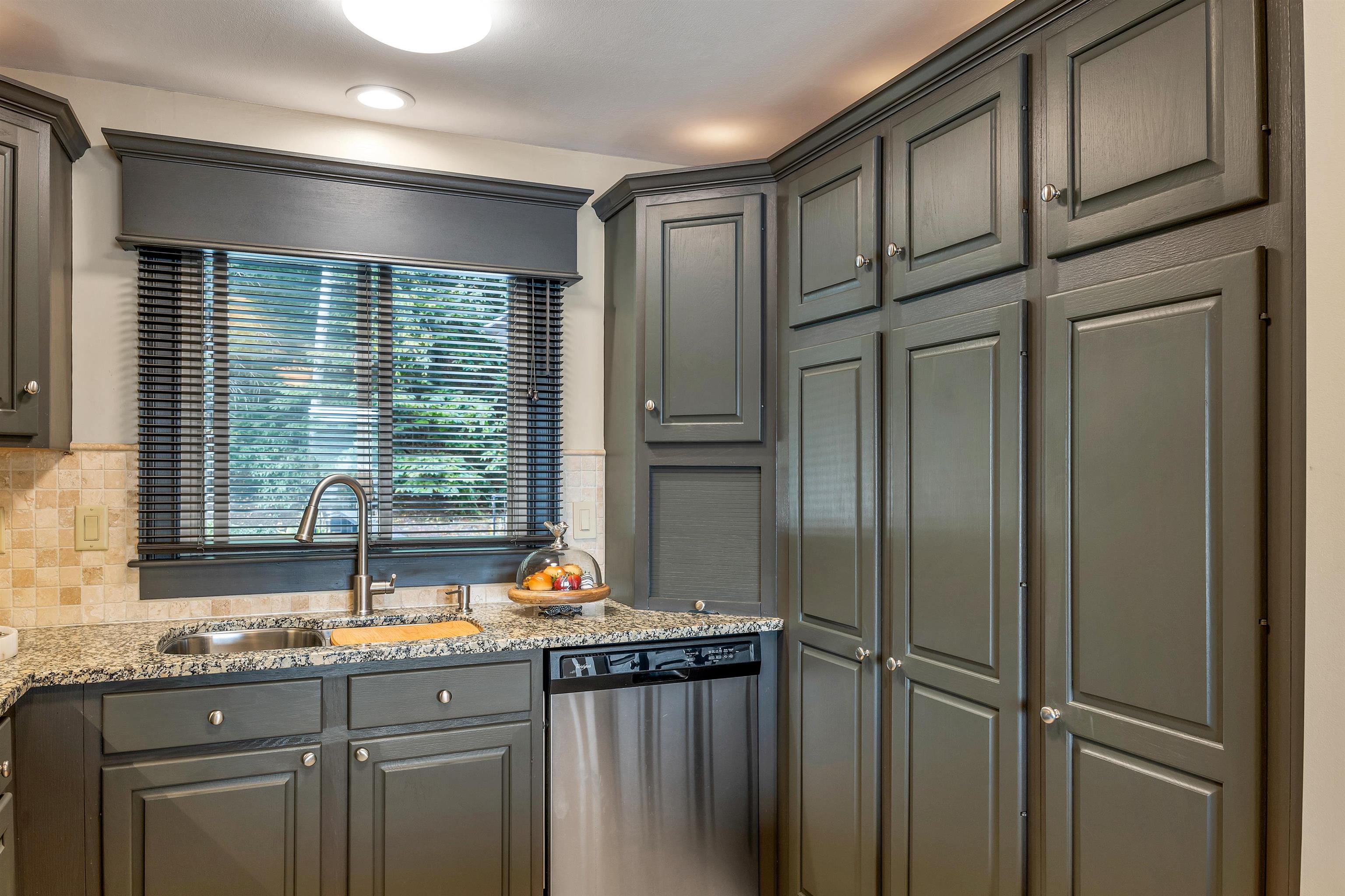 883 Weirs Boulevard Unit: 3