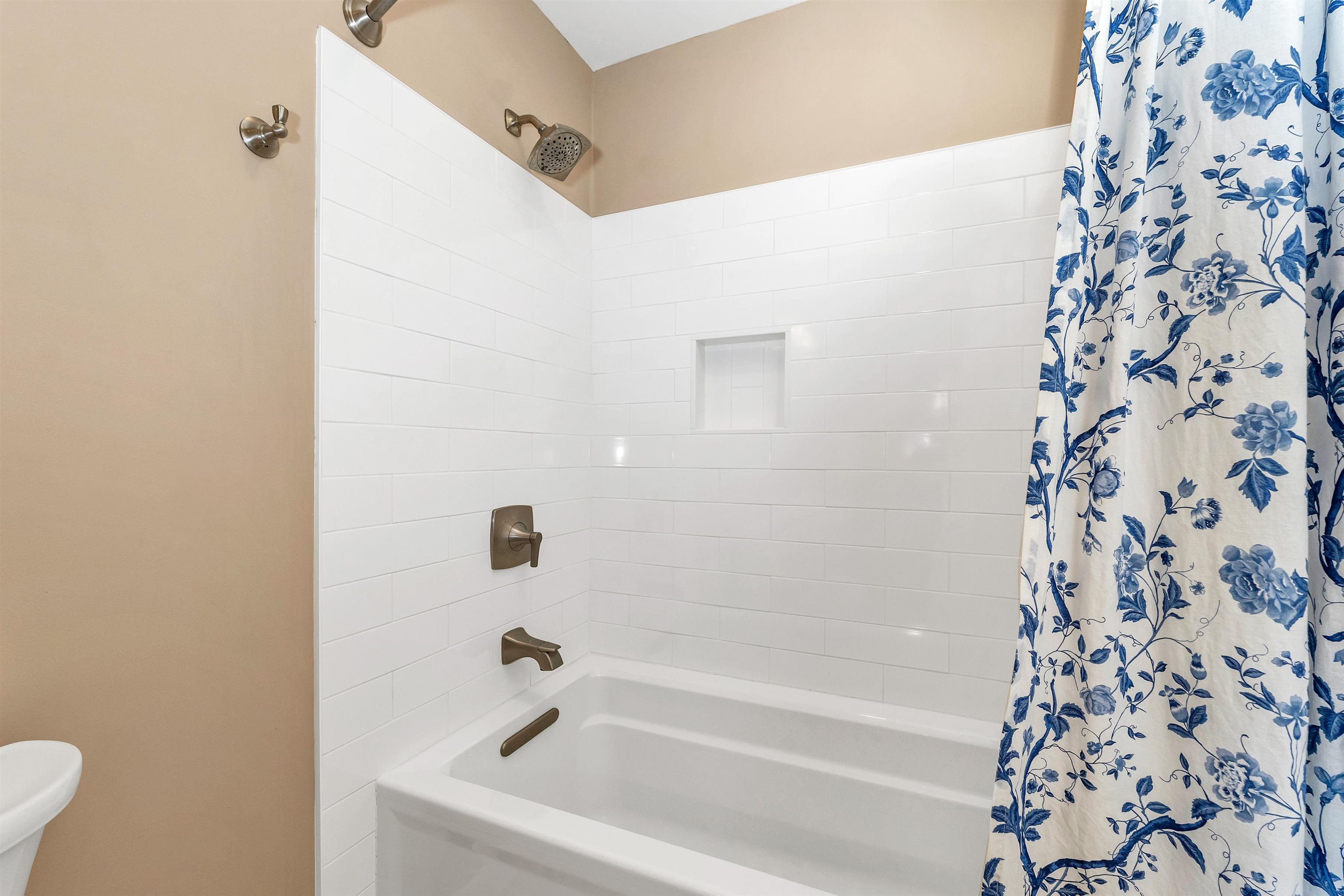 50 Scenic Drive Unit: F3