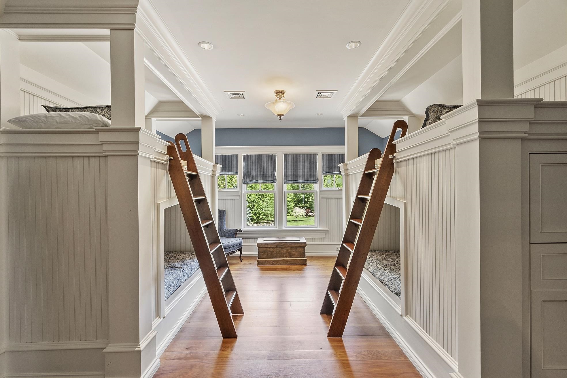 30 Leopard's Leap Road