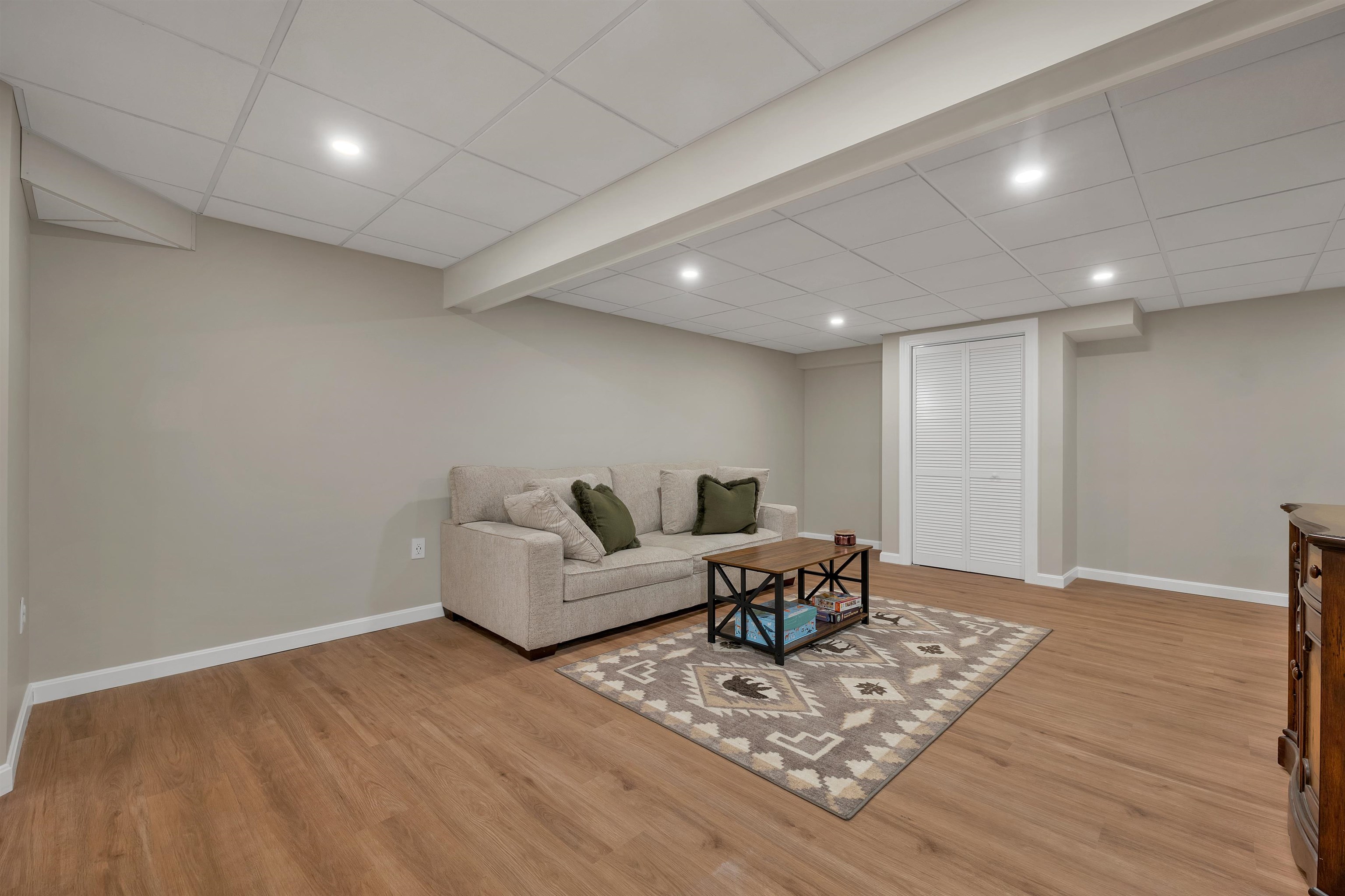 631 Outerbridge Drive