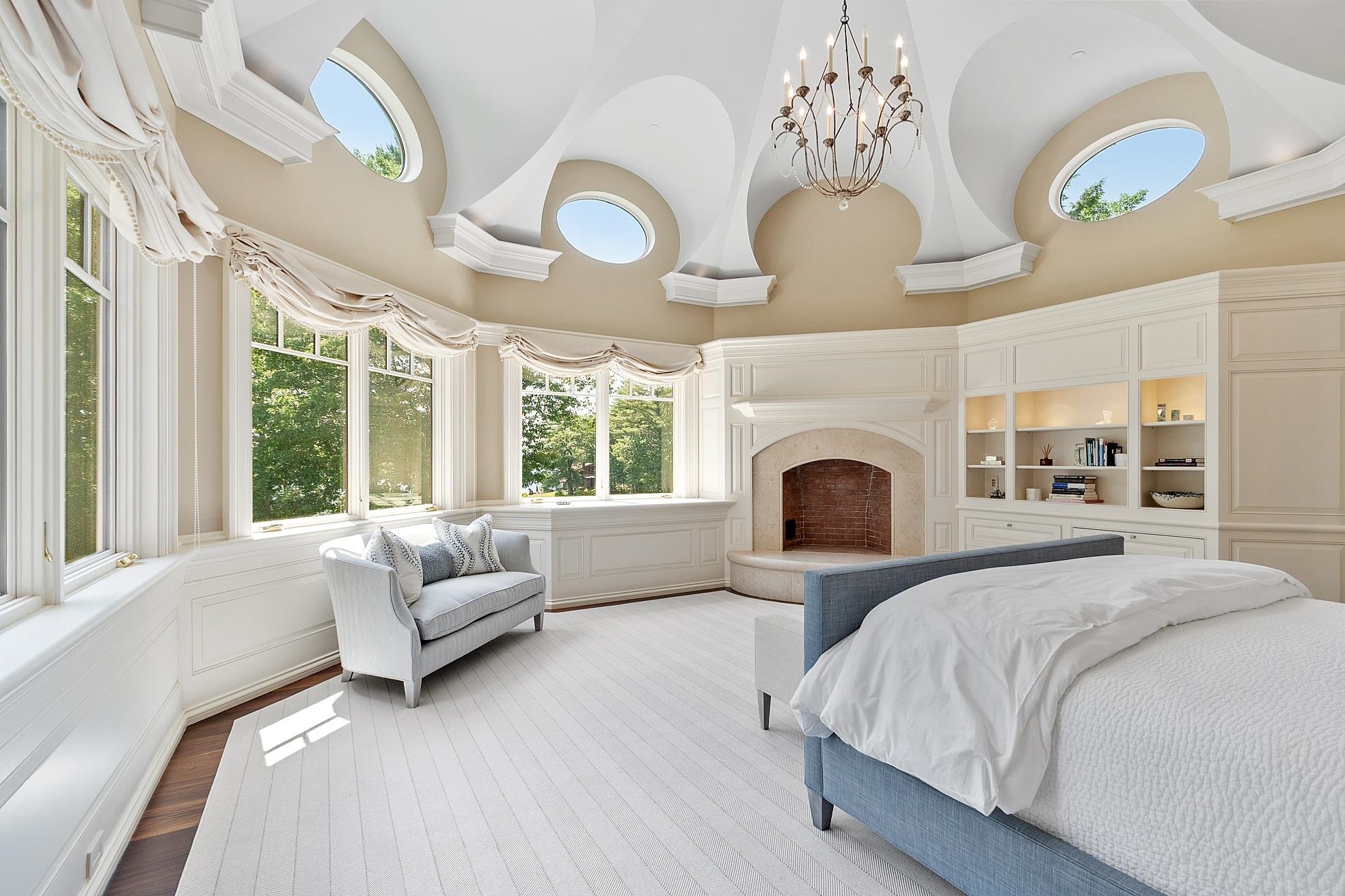 30 Leopard's Leap Road