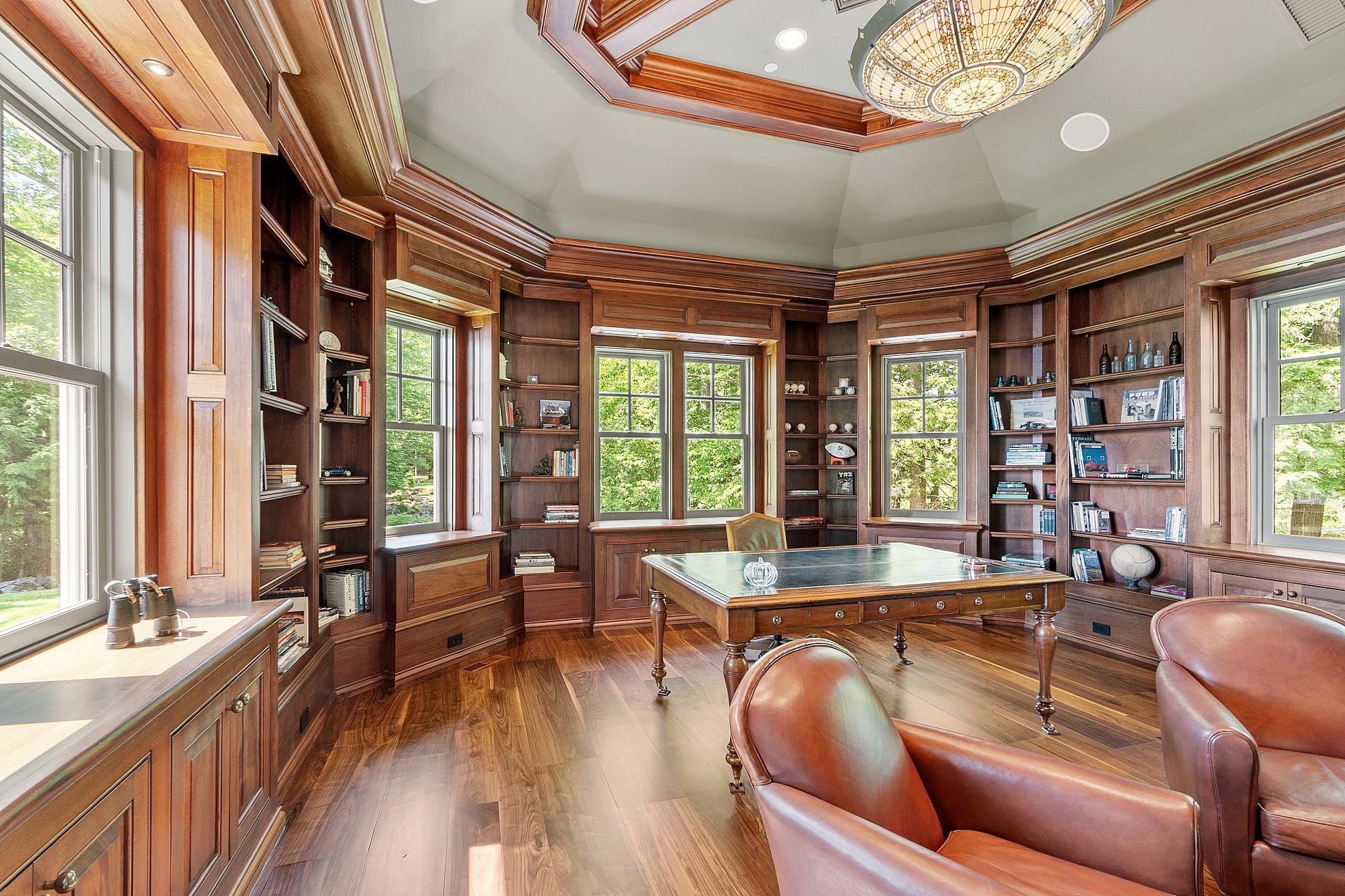 30 Leopard's Leap Road