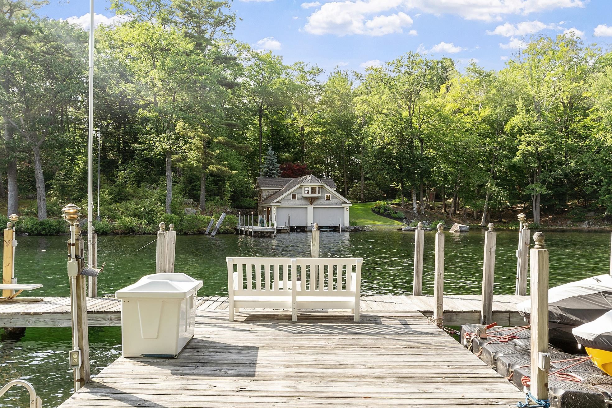 30 Leopard's Leap Road