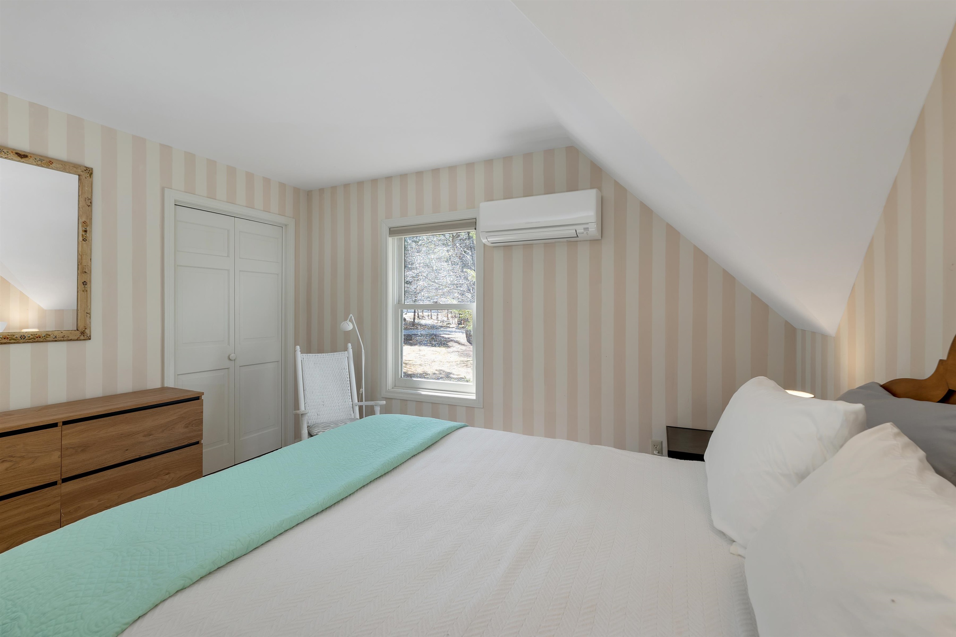 7 Windermere Road Unit: B