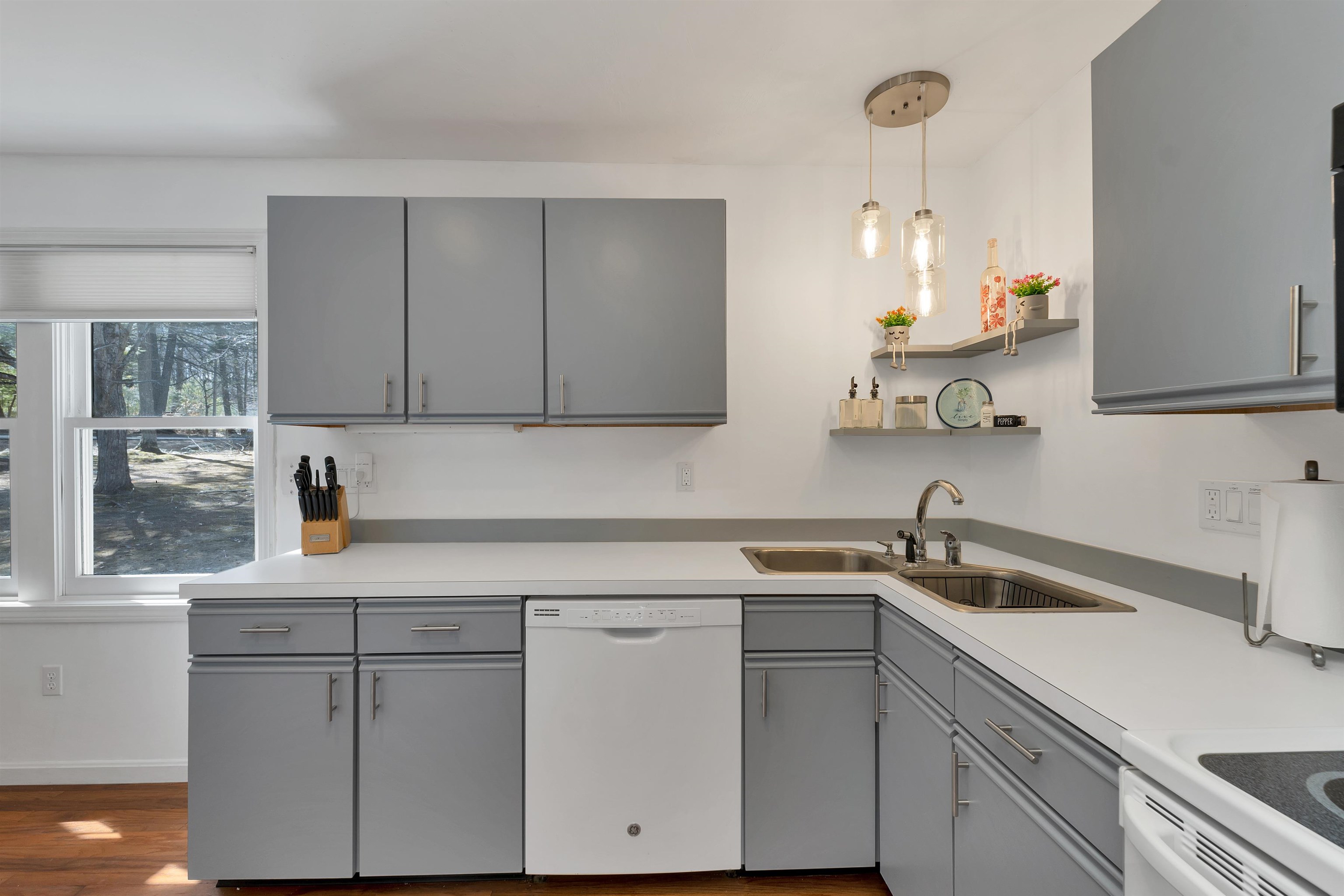 7 Windermere Road Unit: B