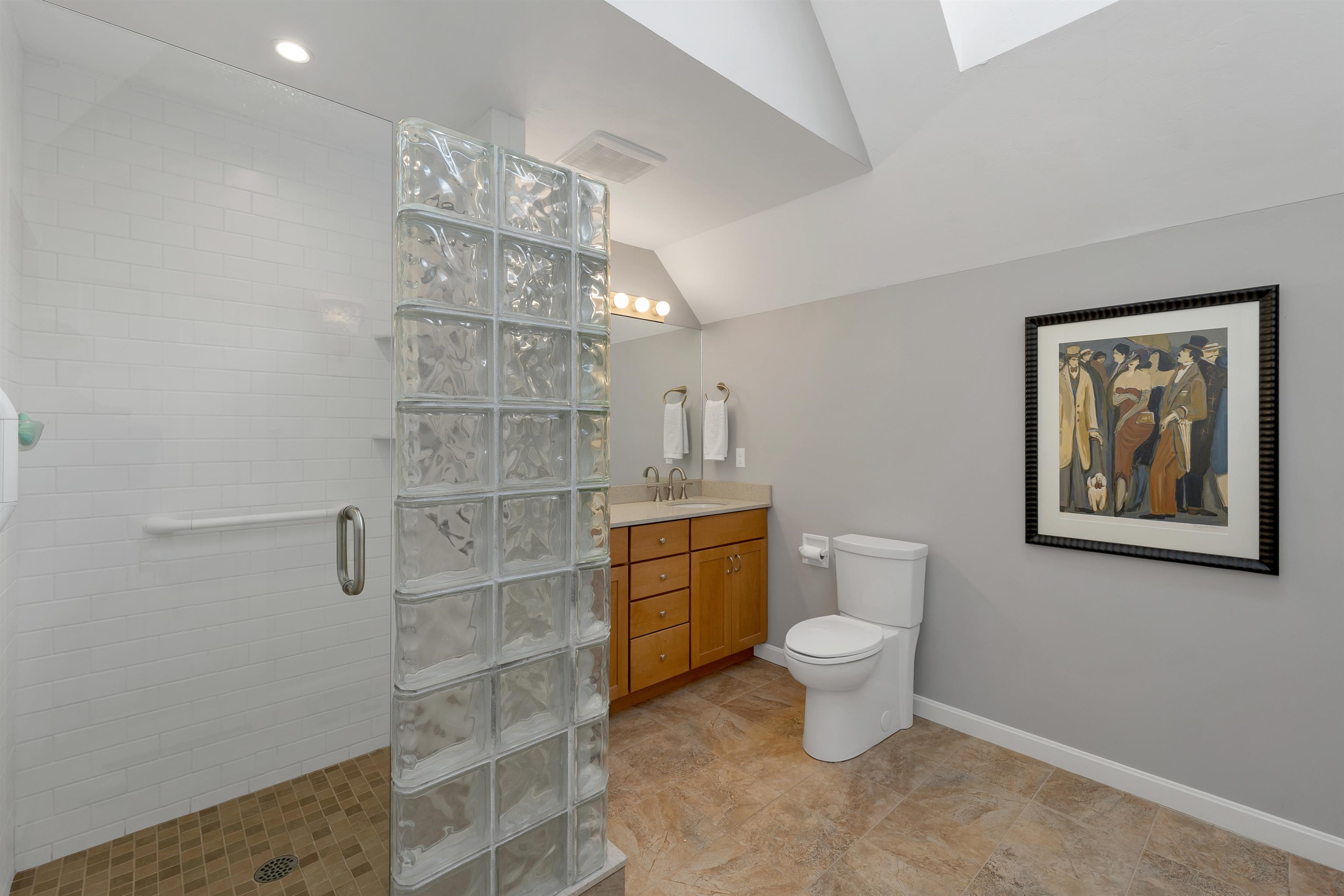 7 Windermere Road Unit: B