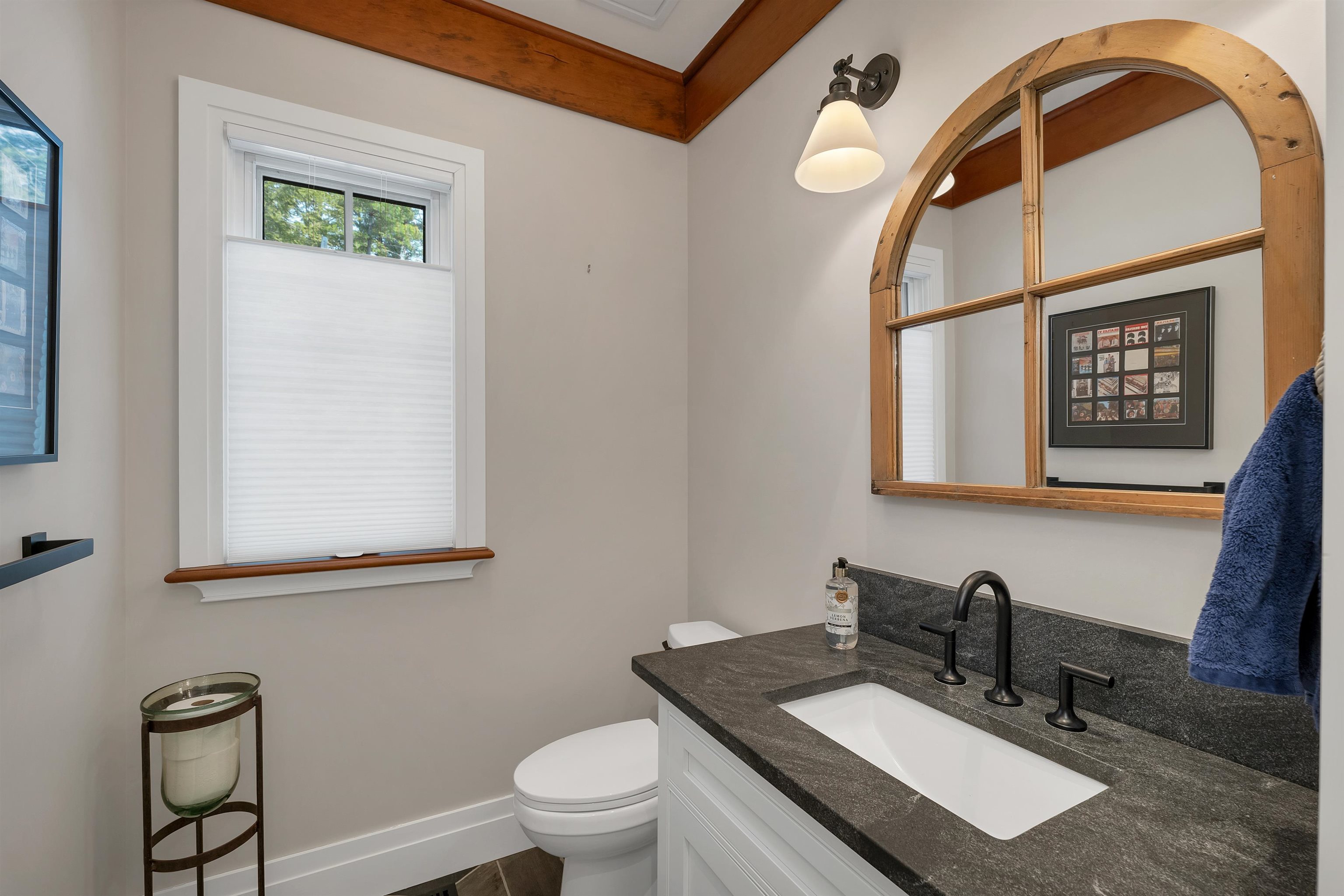15 Stonewall Lane