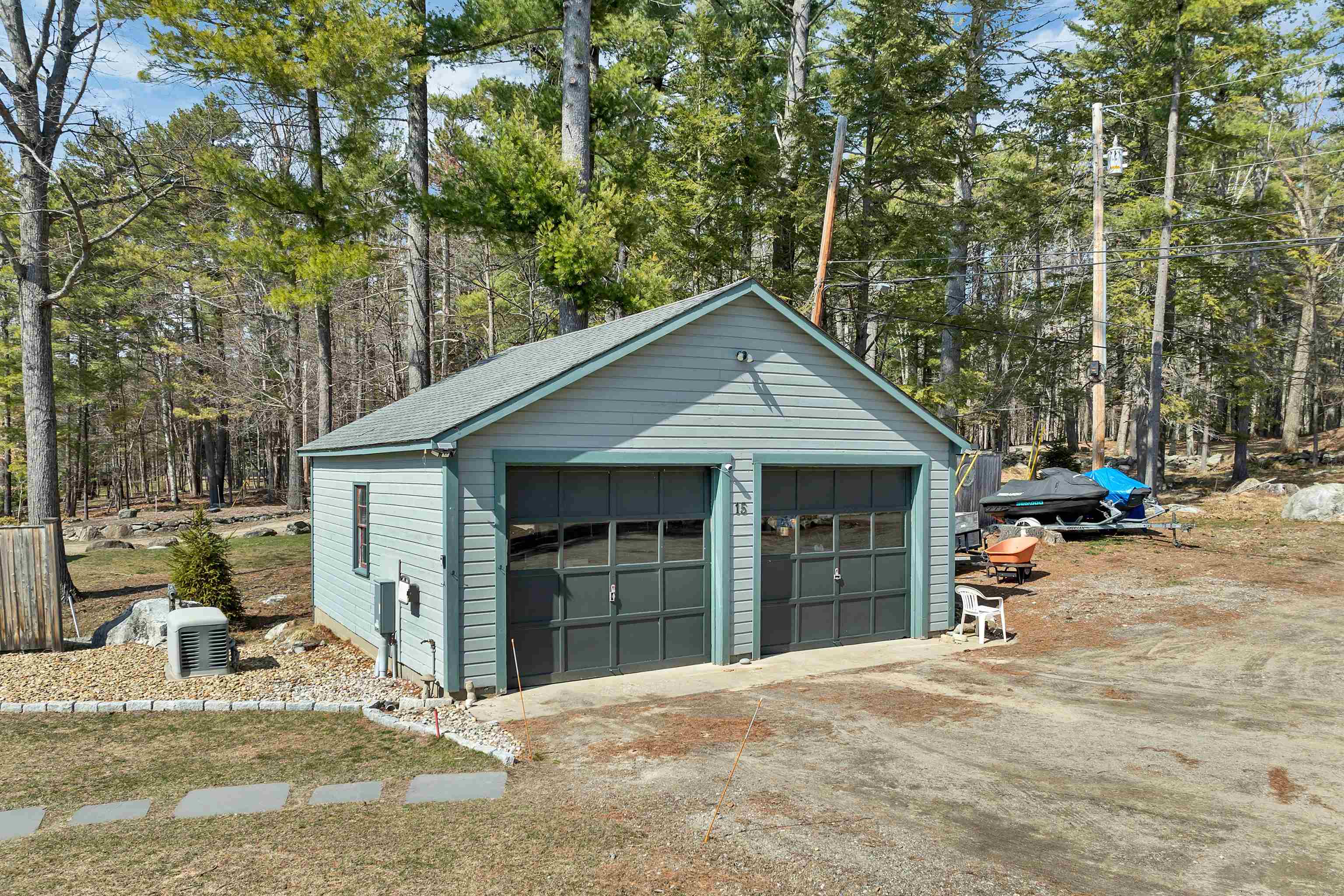 15 Stonewall Lane