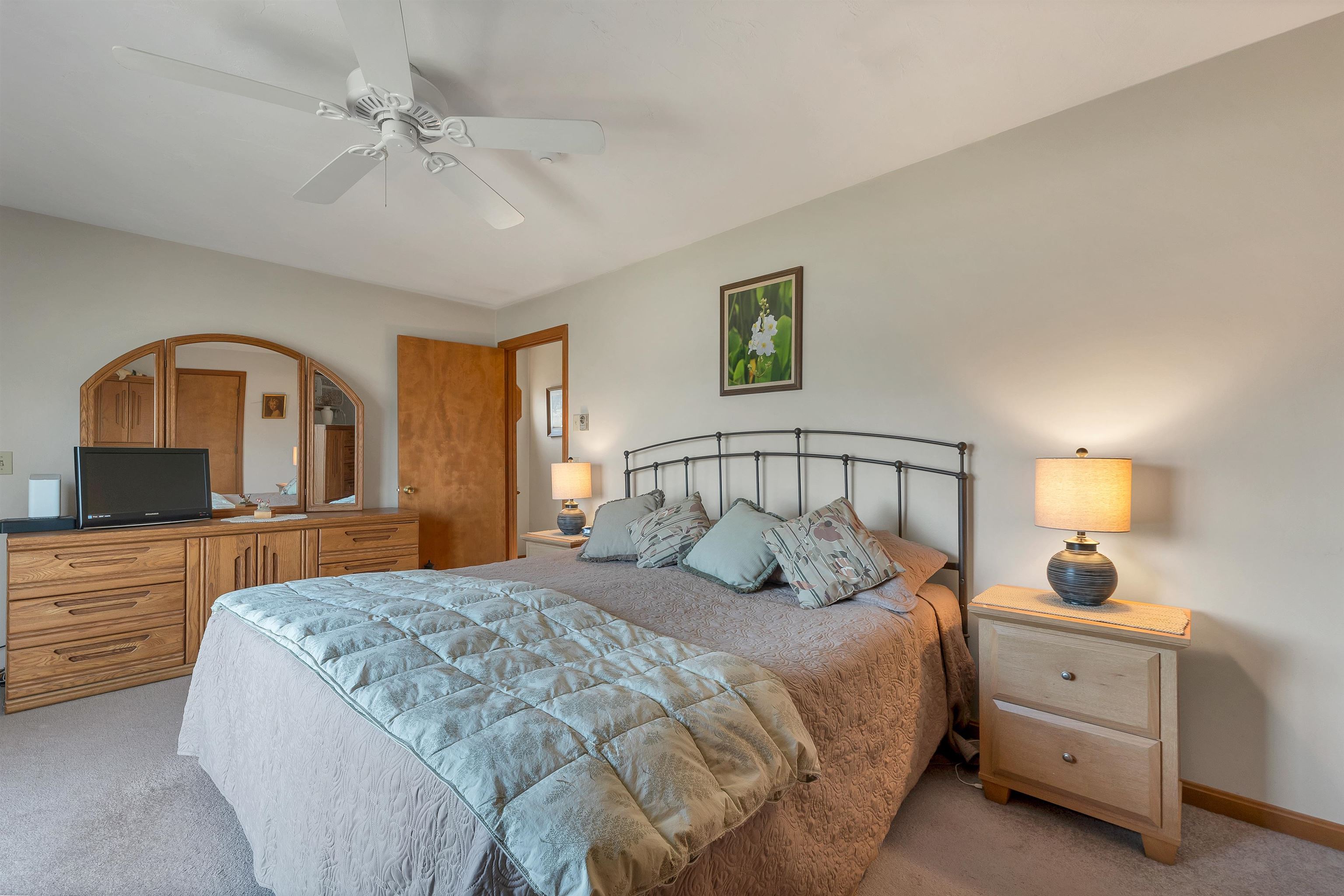 60 Weirs Road Unit: E1