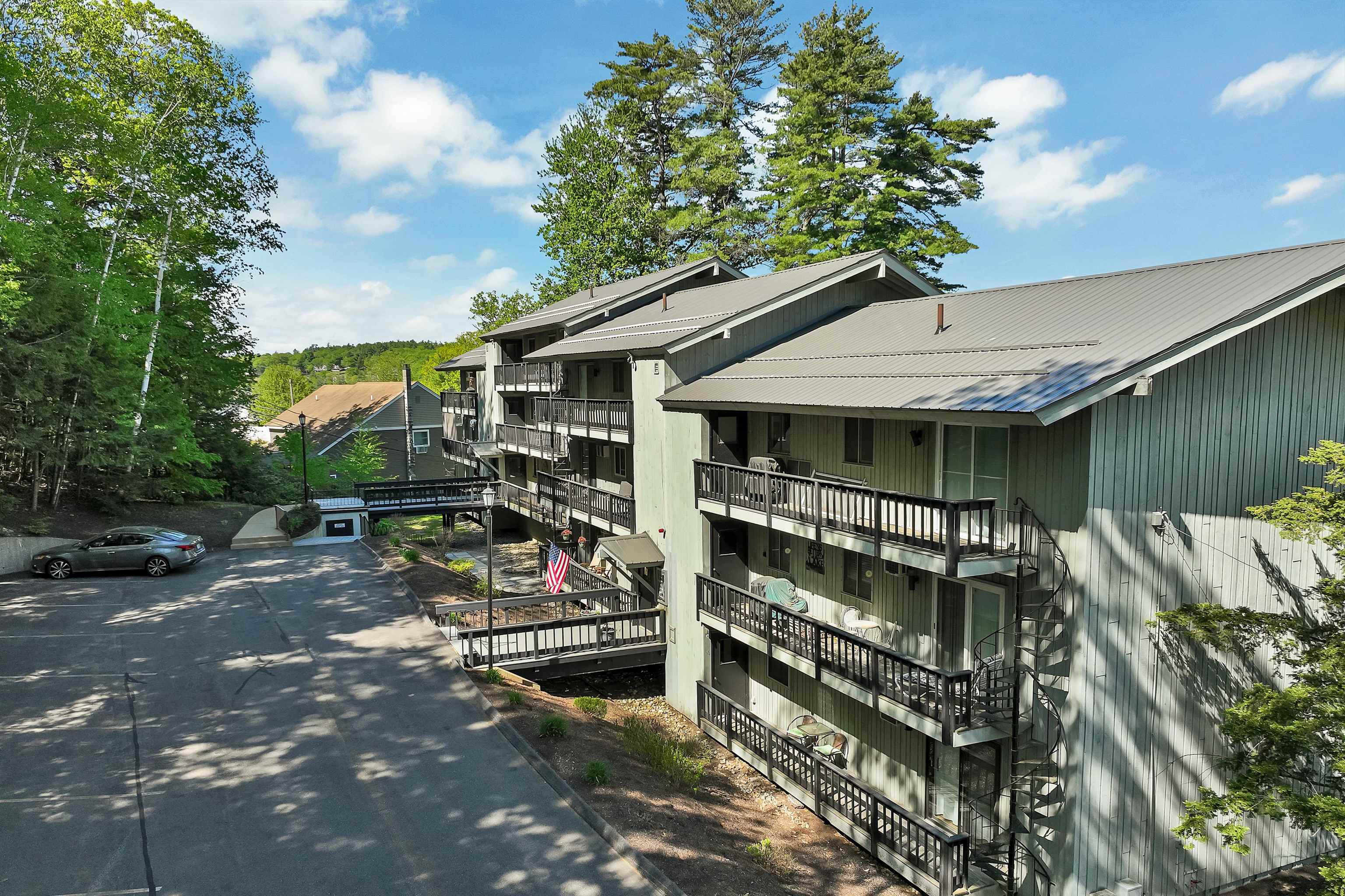 883 Weirs Boulevard Unit: 7