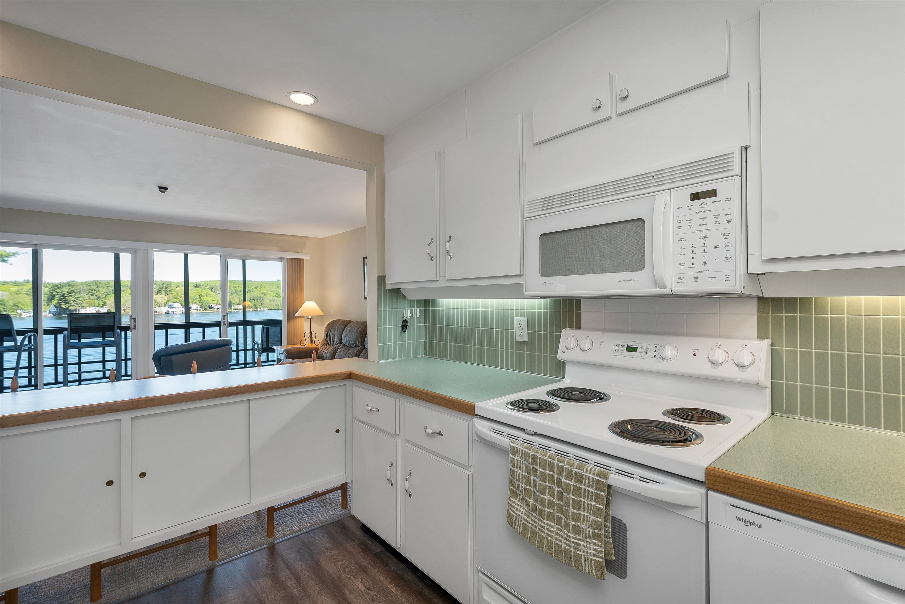 883 Weirs Boulevard Unit: 7