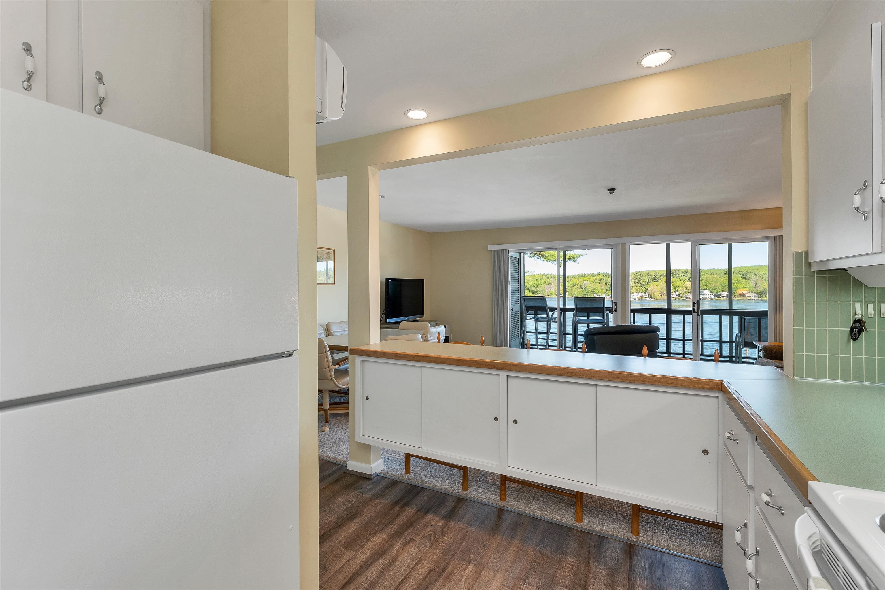 883 Weirs Boulevard Unit: 7