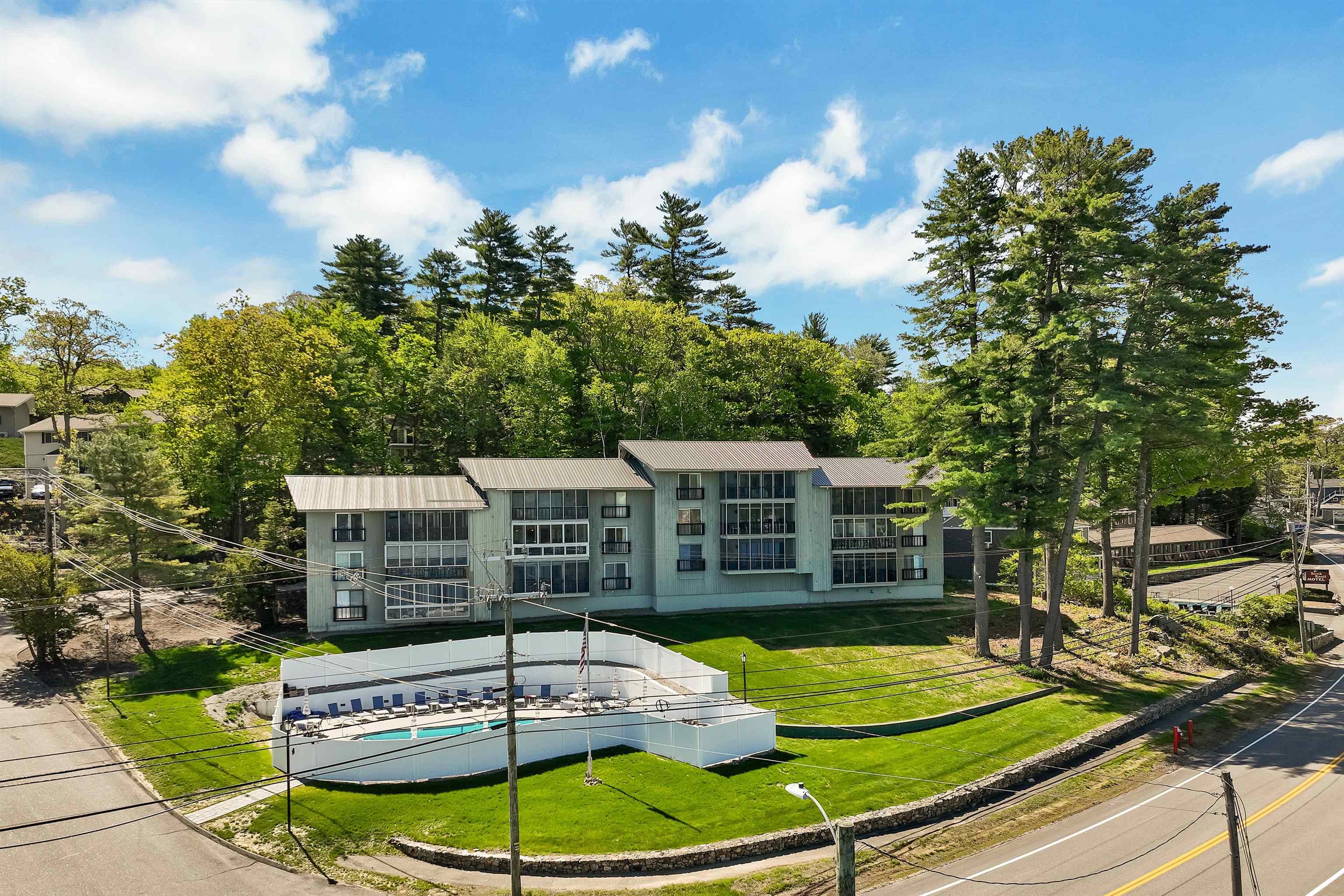883 Weirs Boulevard Unit: 7