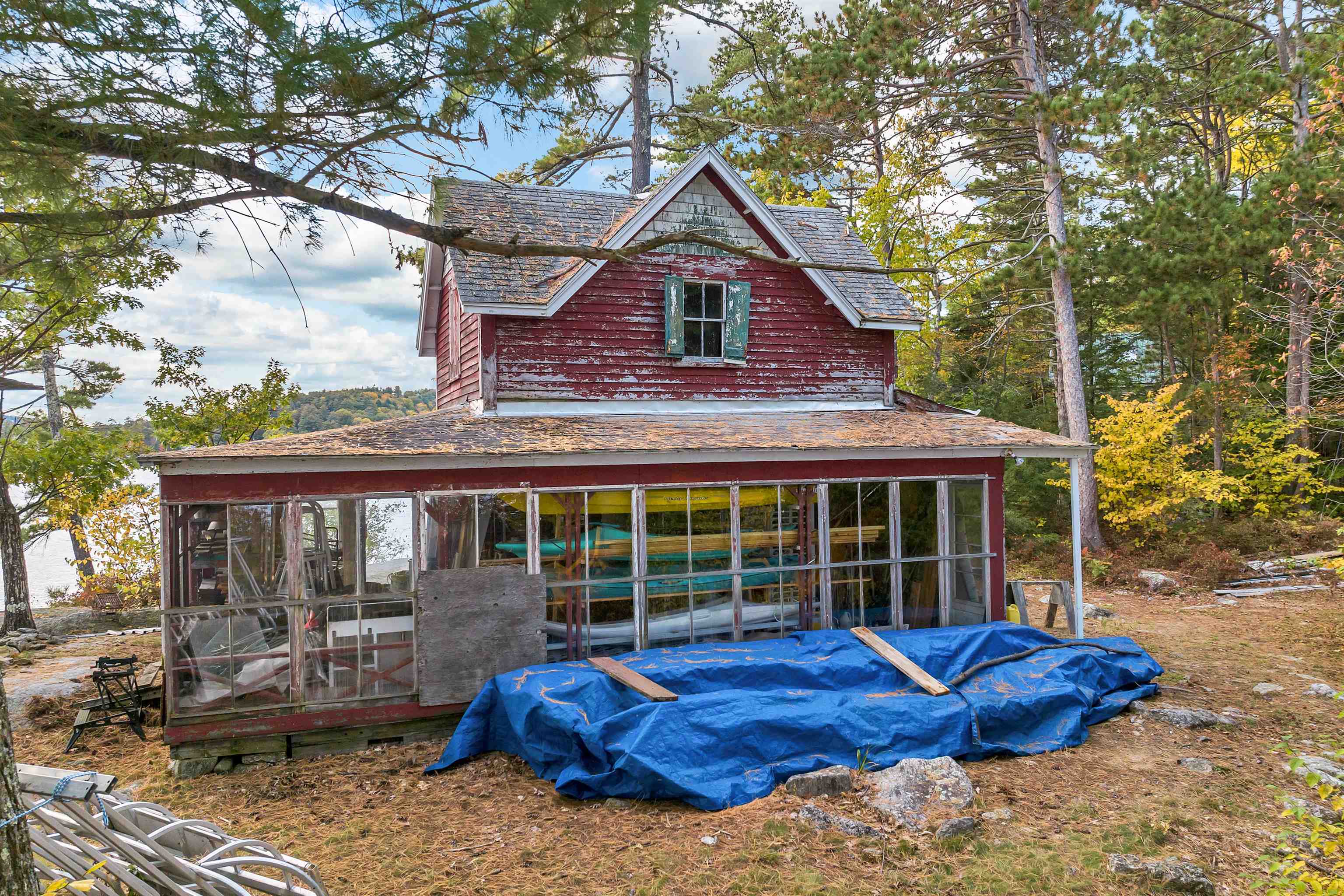 27 Pitchwood Island