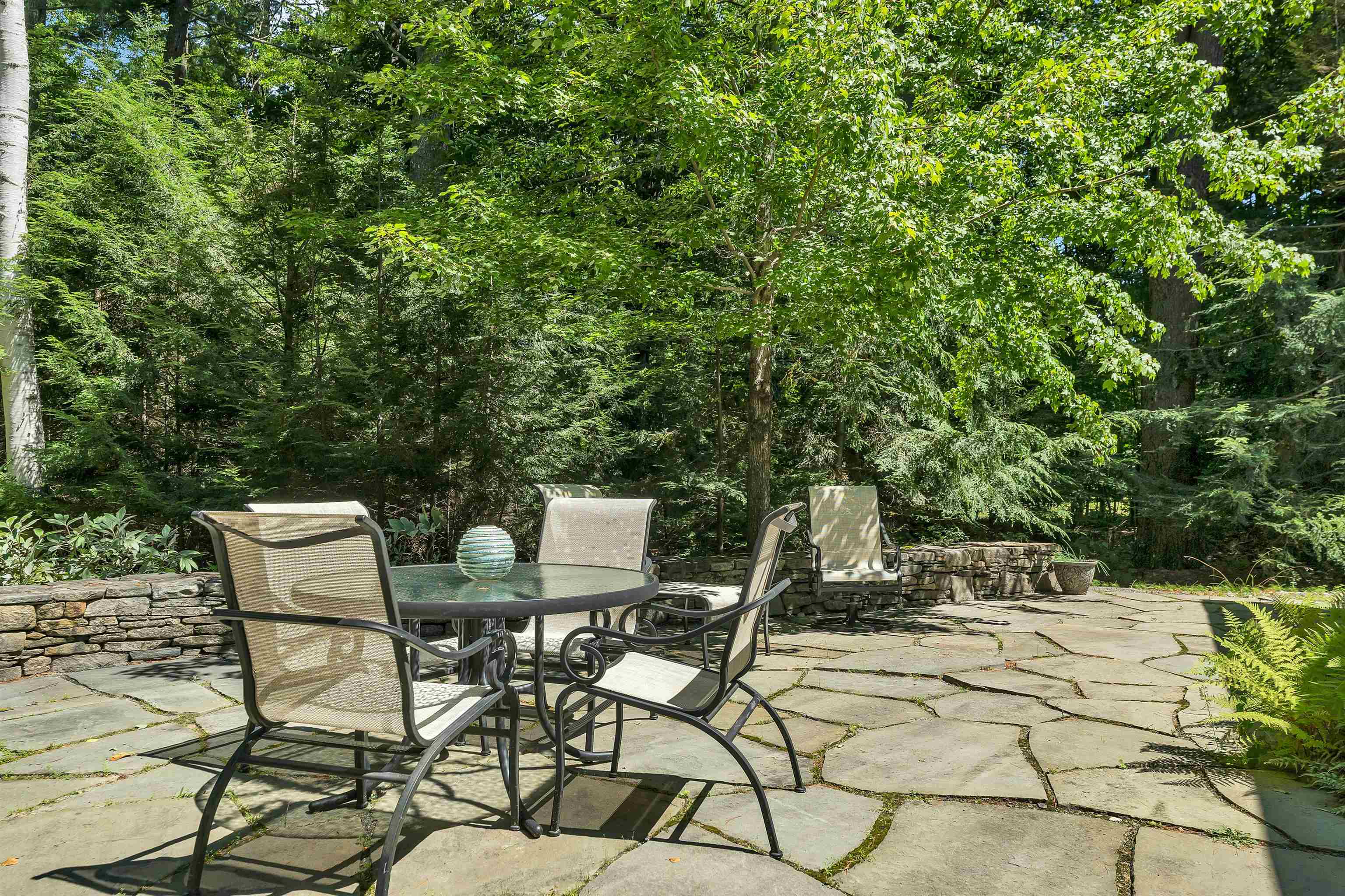 16 Crosswinds Drive