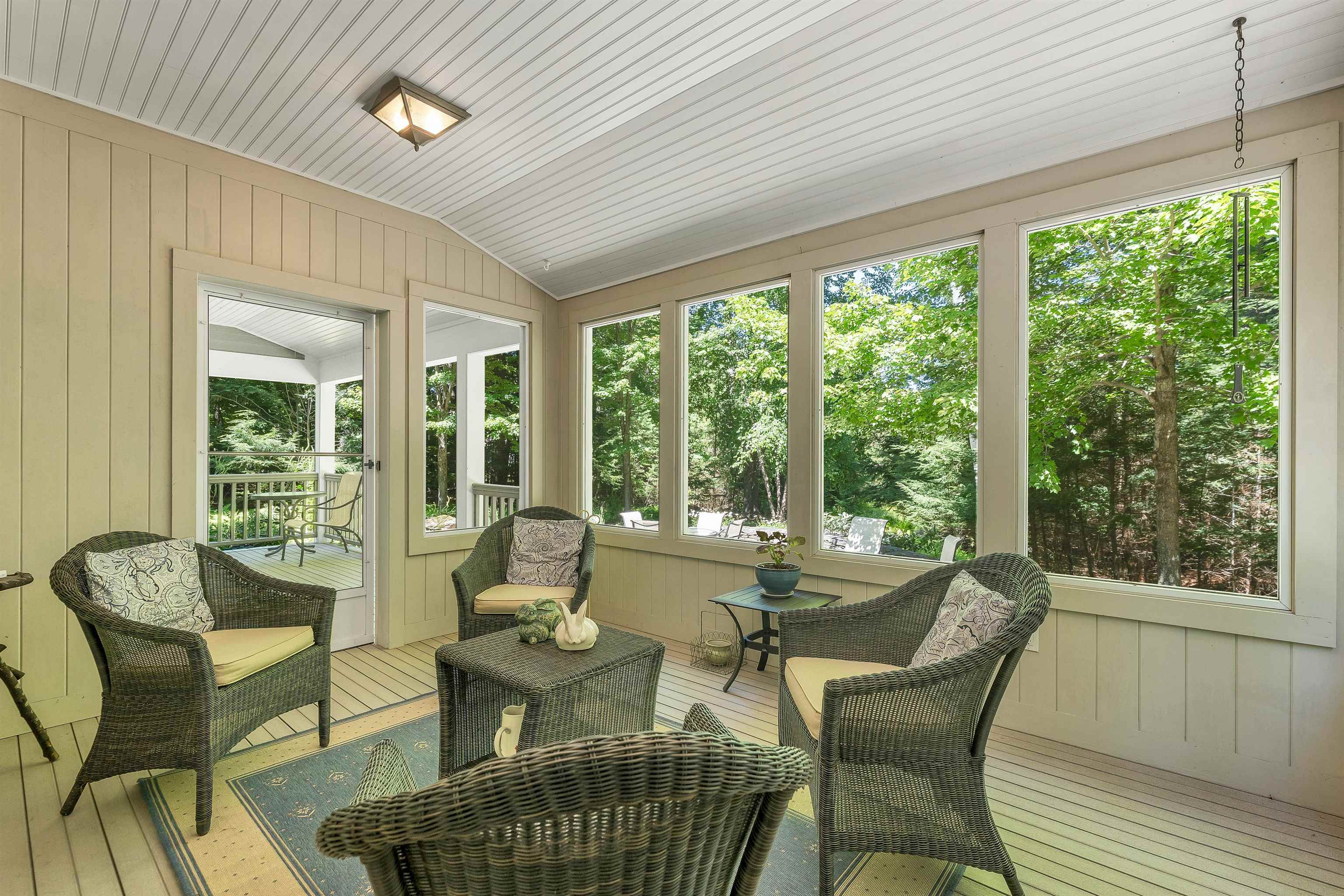 16 Crosswinds Drive