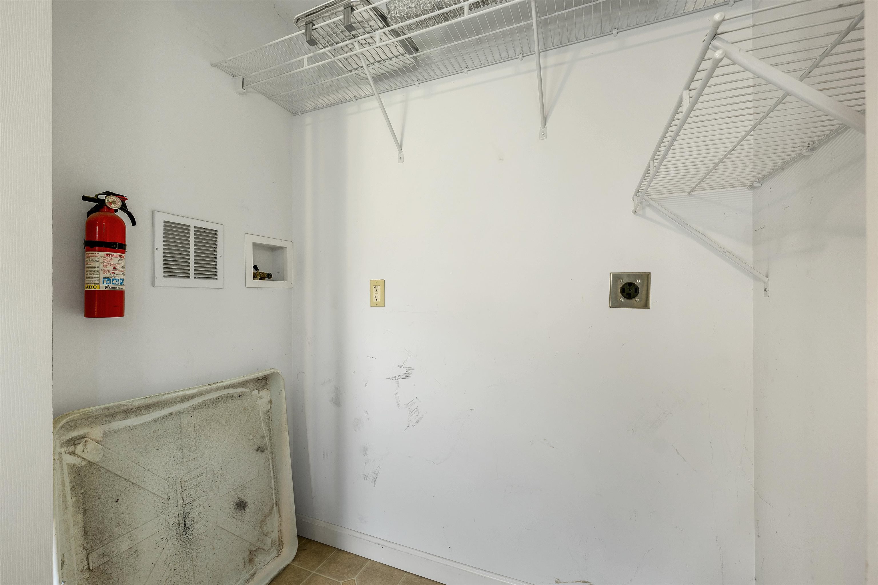 15 Leavitt Road