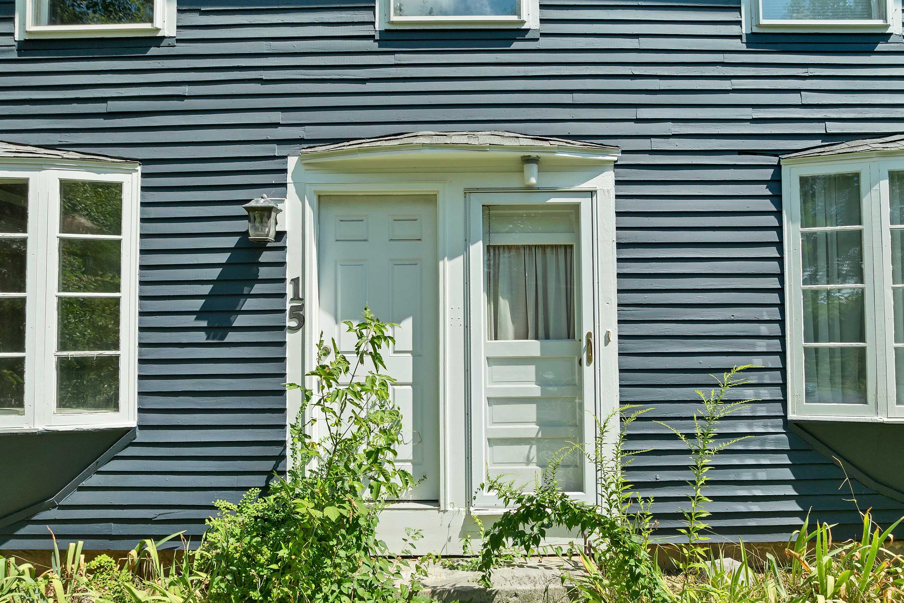 15 Leavitt Road