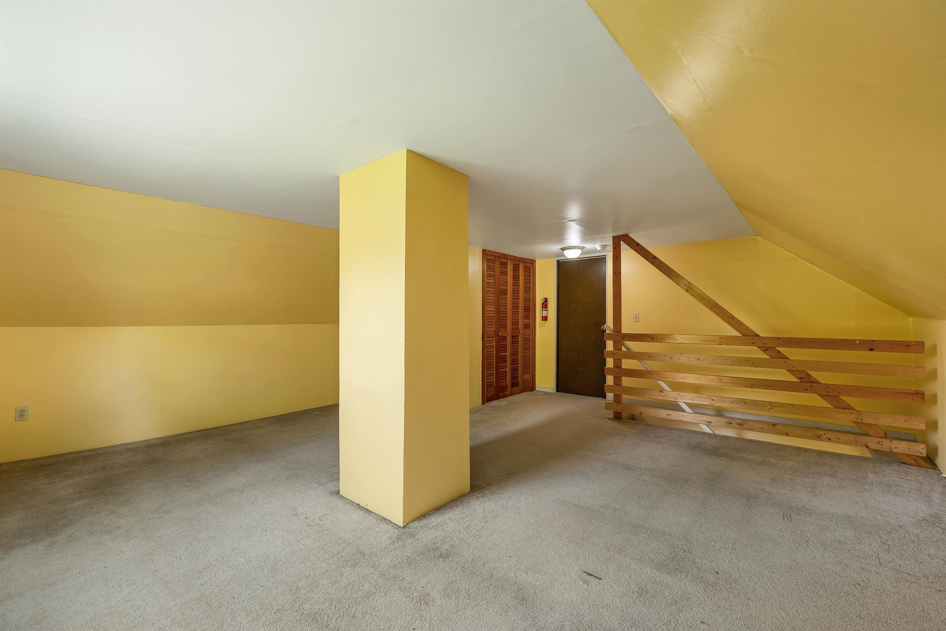 15 Leavitt Road