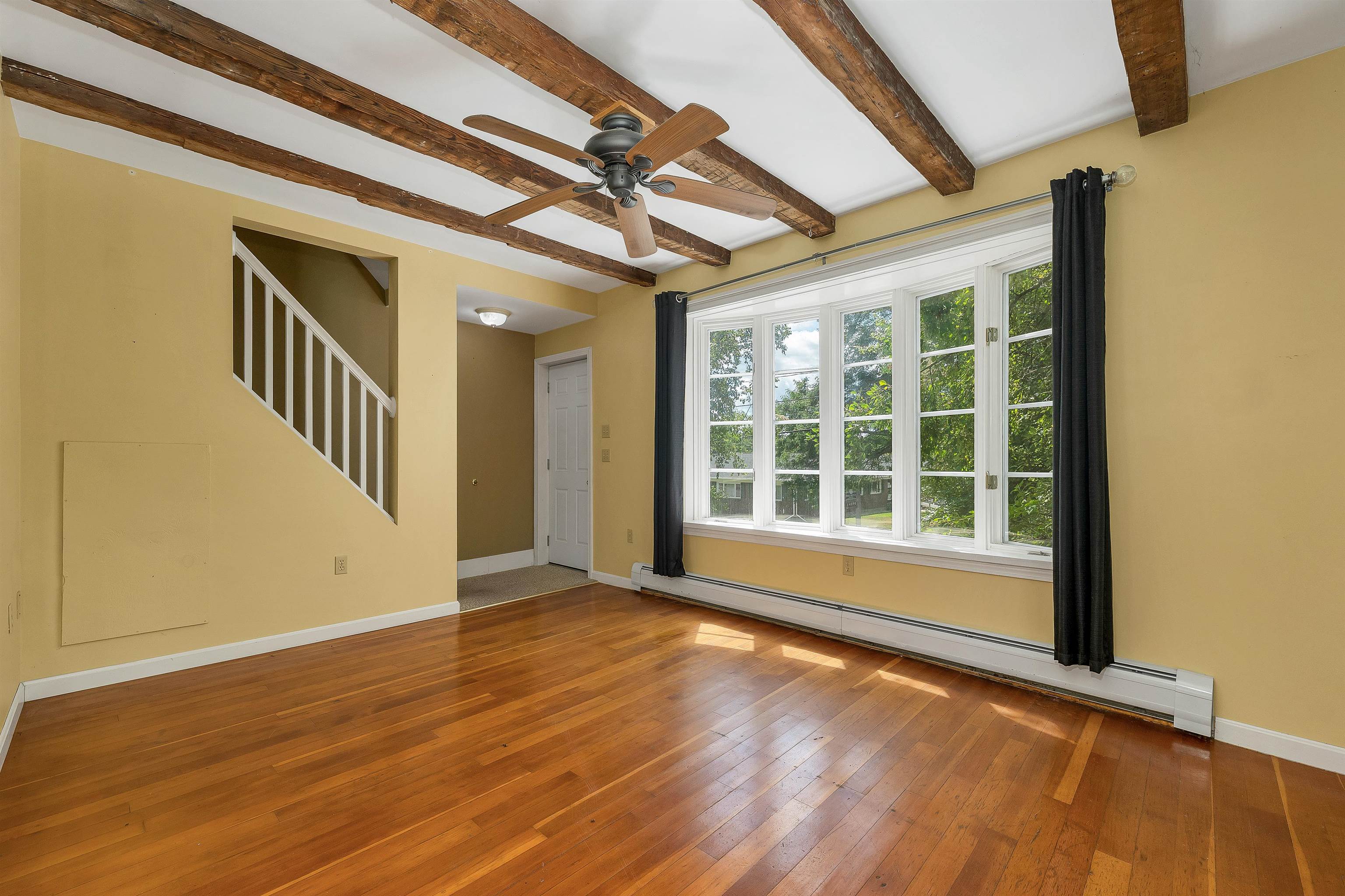 15 Leavitt Road