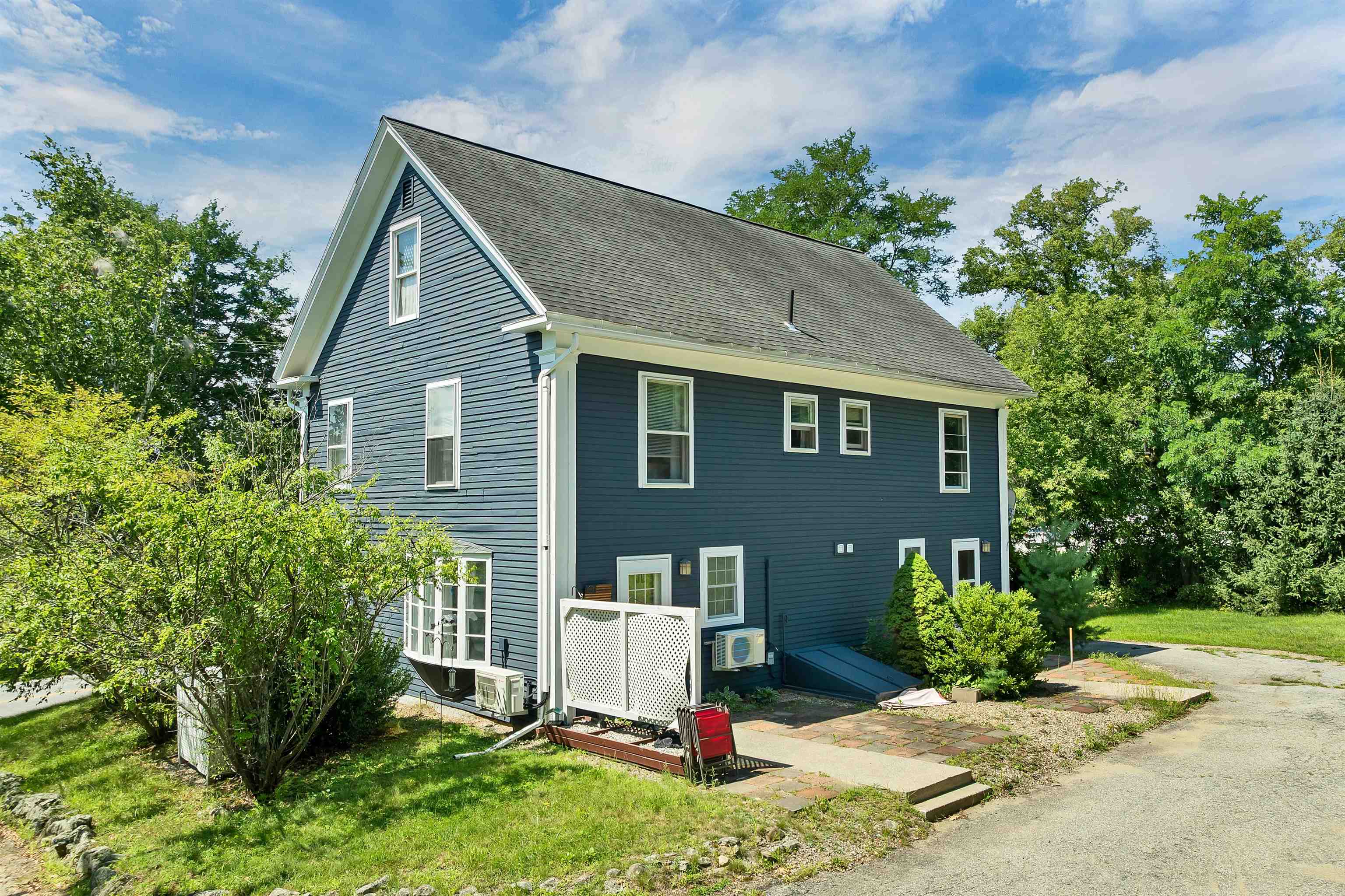 15 Leavitt Road