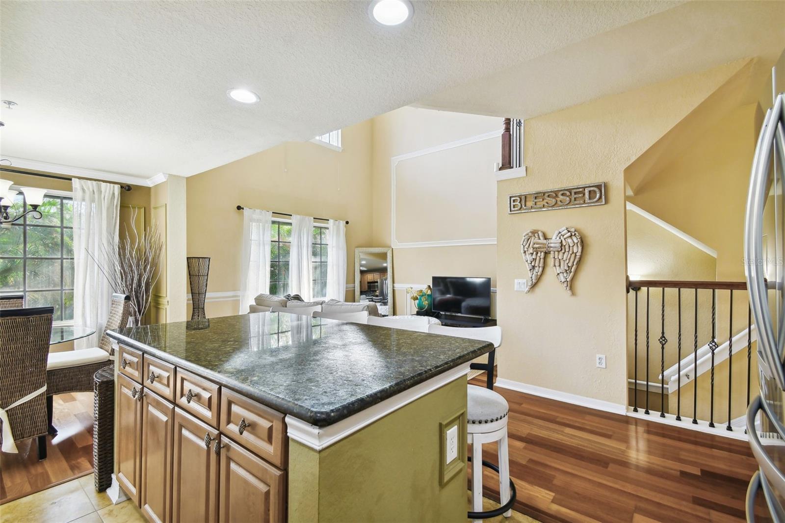 5228 HAMPTON BEACH PL #140