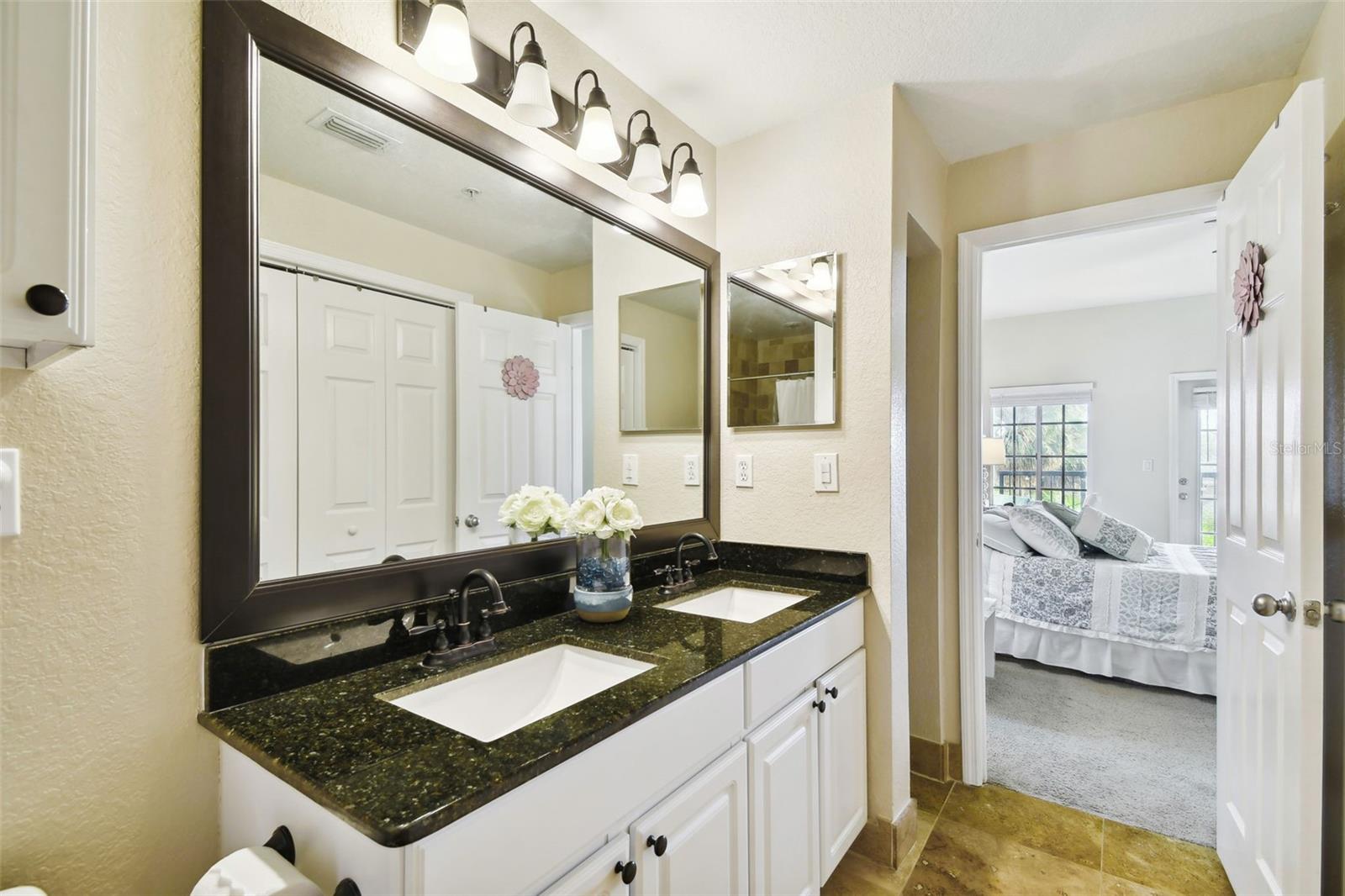 5228 HAMPTON BEACH PL #140