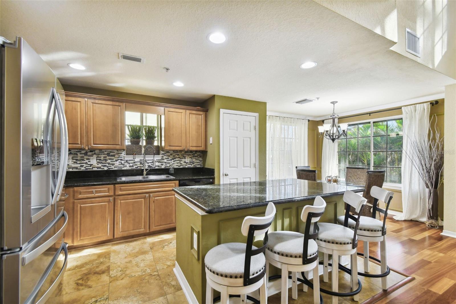 5228 HAMPTON BEACH PL #140