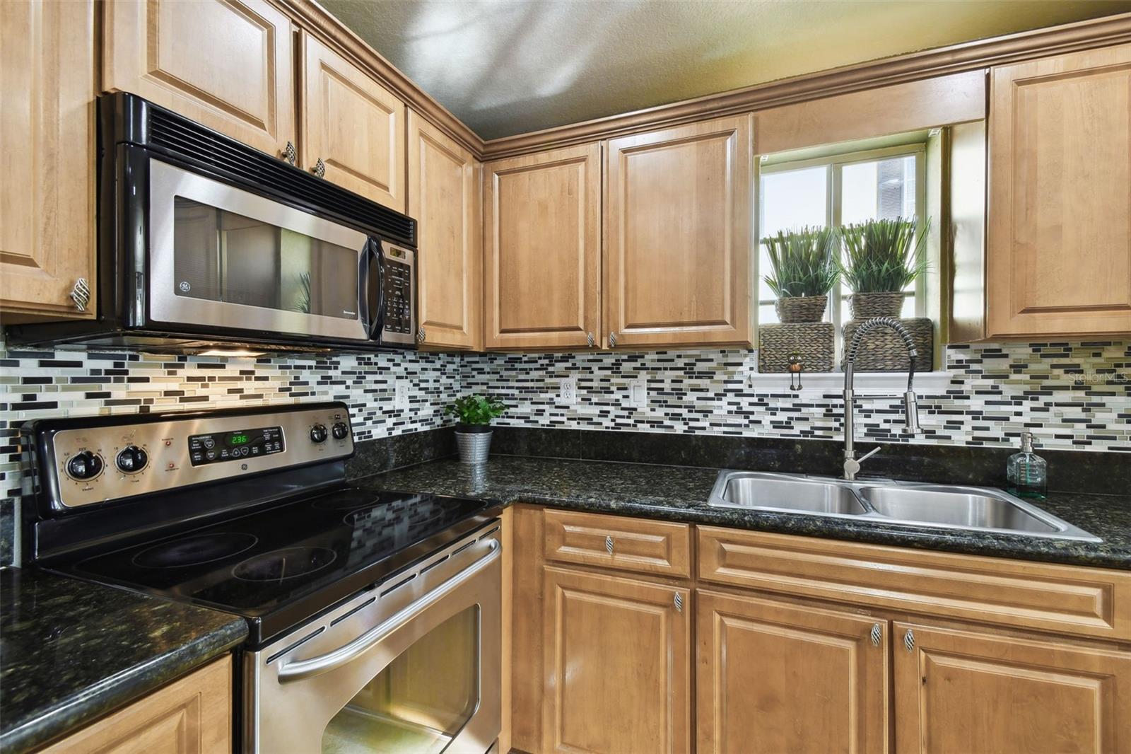 5228 HAMPTON BEACH PL #140