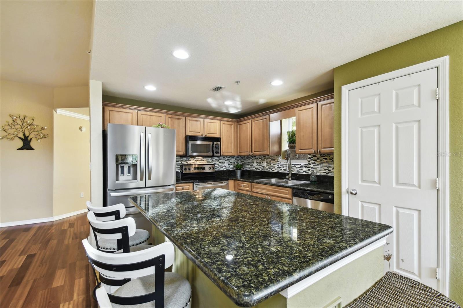 5228 HAMPTON BEACH PL #140