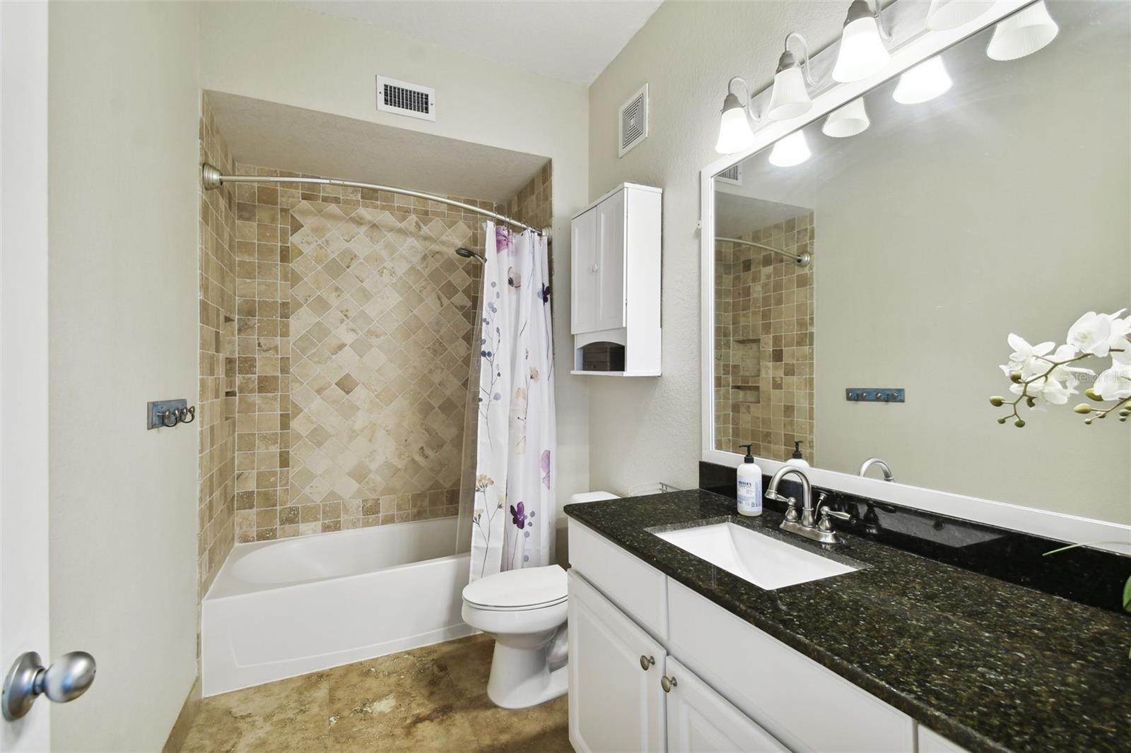 5228 HAMPTON BEACH PL #140