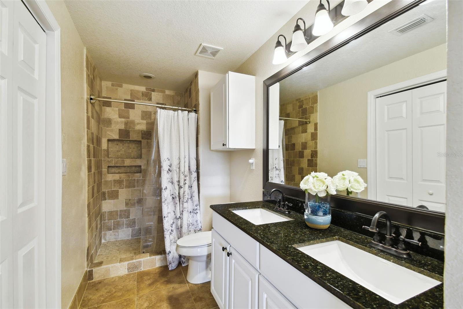 5228 HAMPTON BEACH PL #140