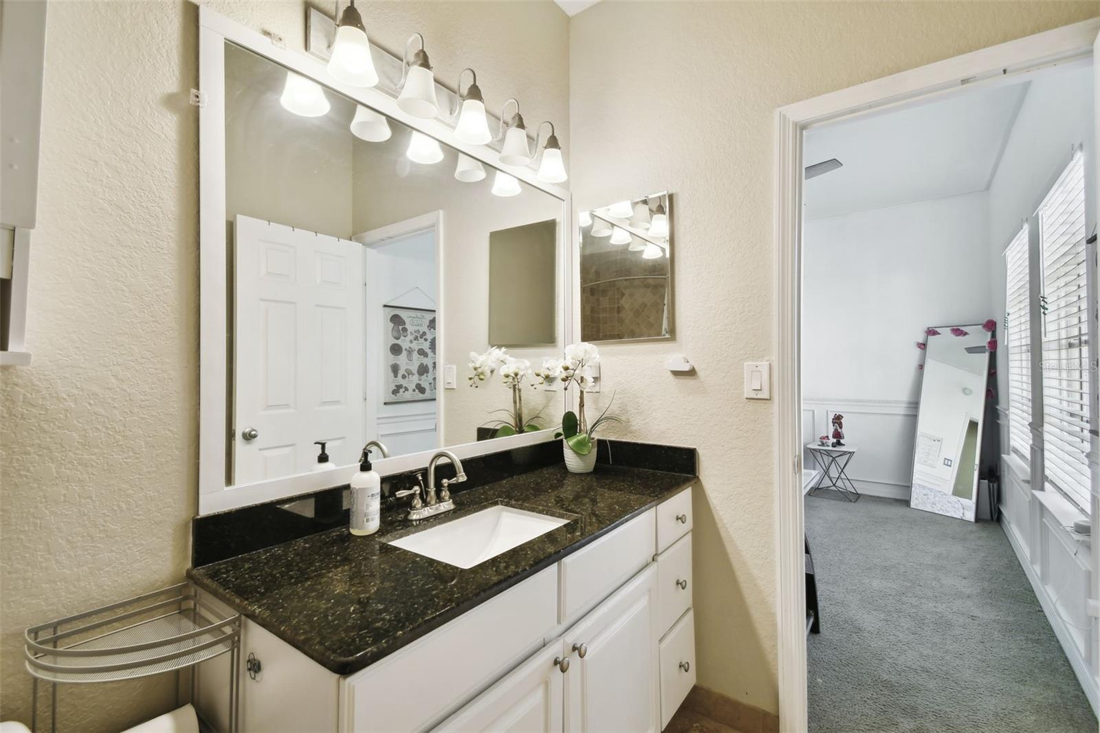 5228 HAMPTON BEACH PL #140