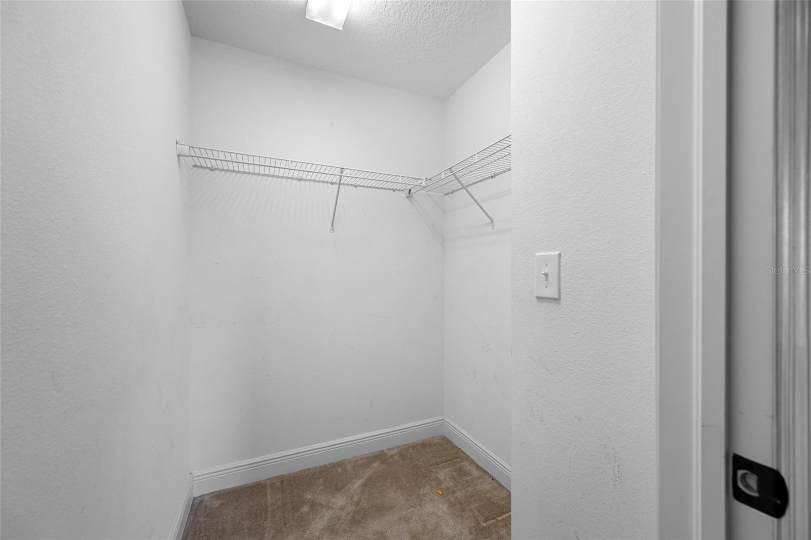 4943 GRAND OAK CIR