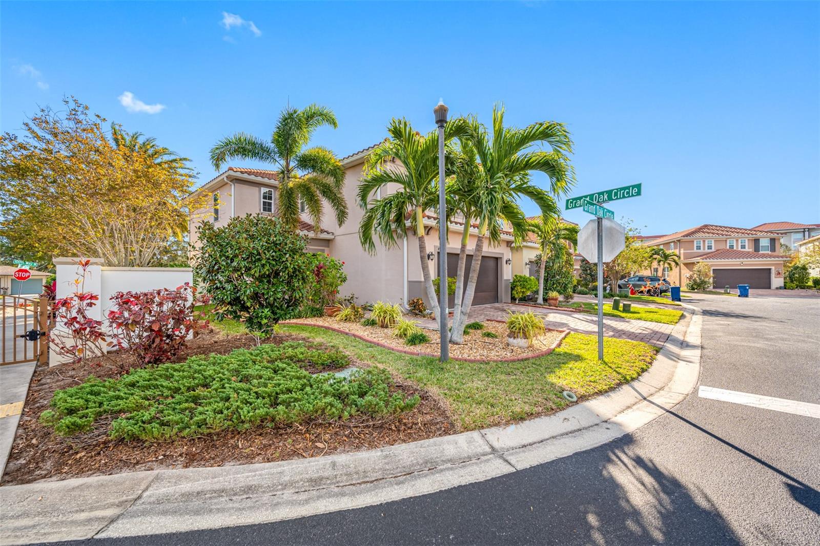 4943 GRAND OAK CIR