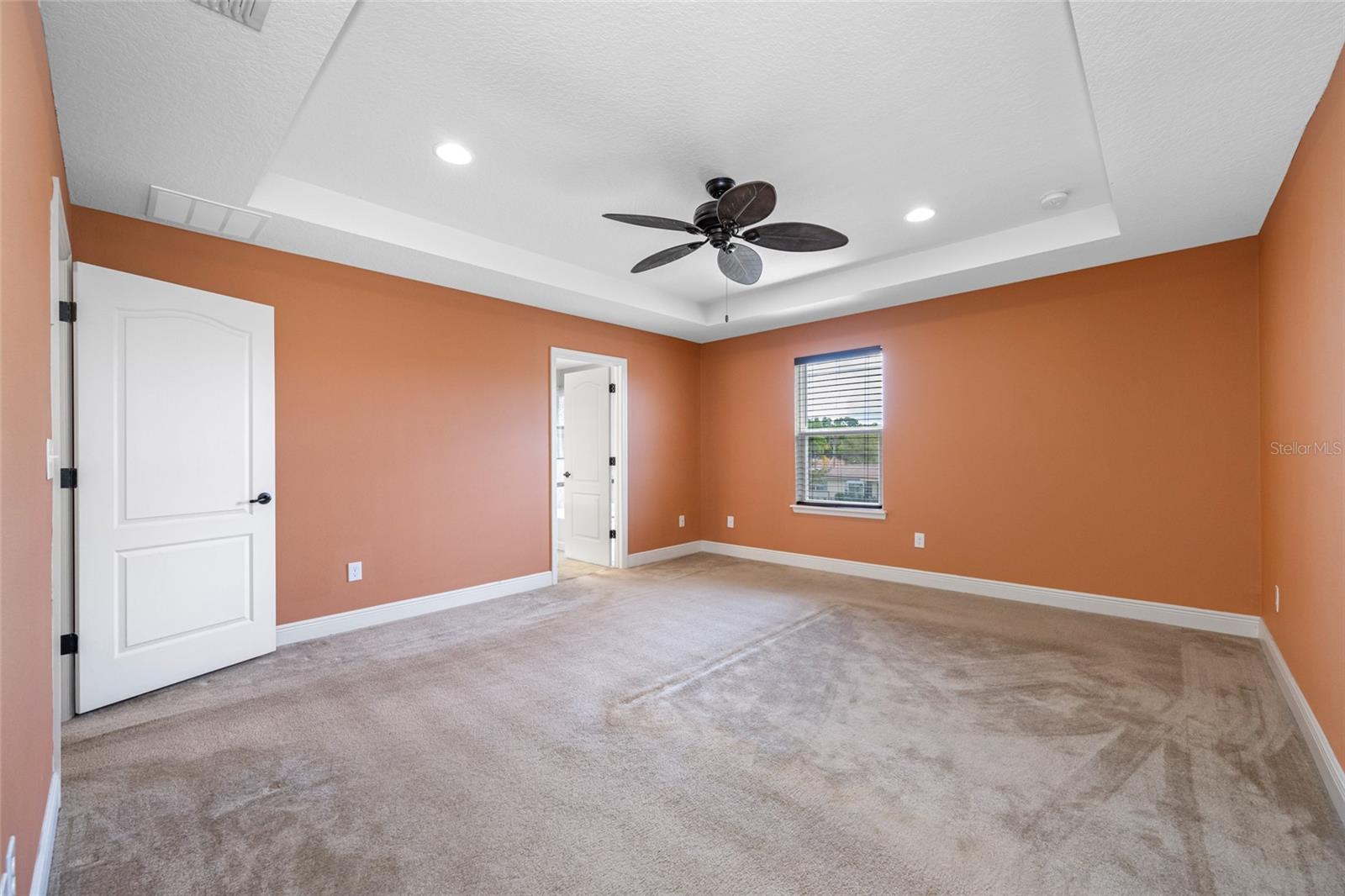 4943 GRAND OAK CIR