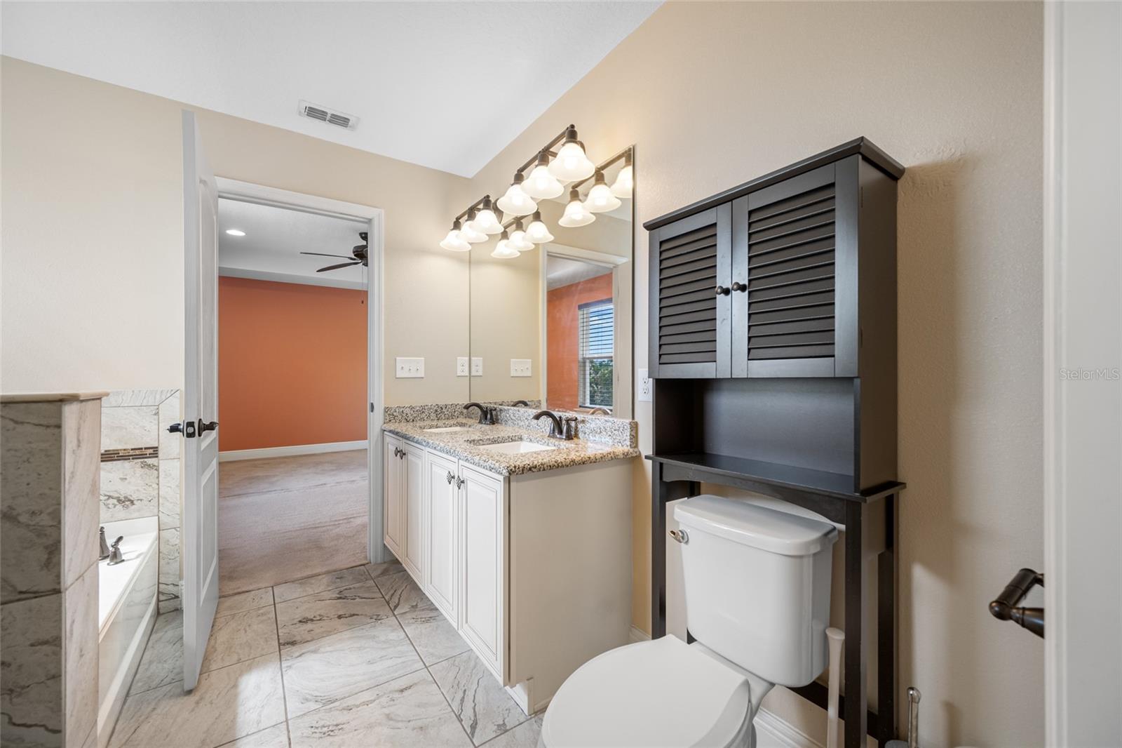 4943 GRAND OAK CIR