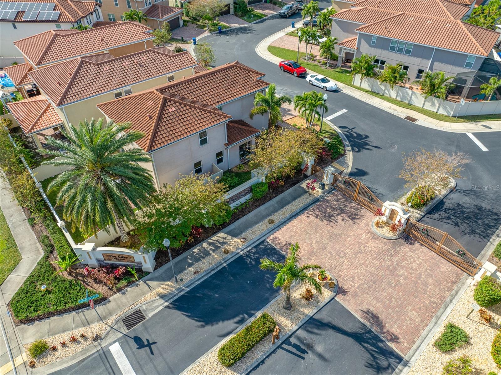 4943 GRAND OAK CIR