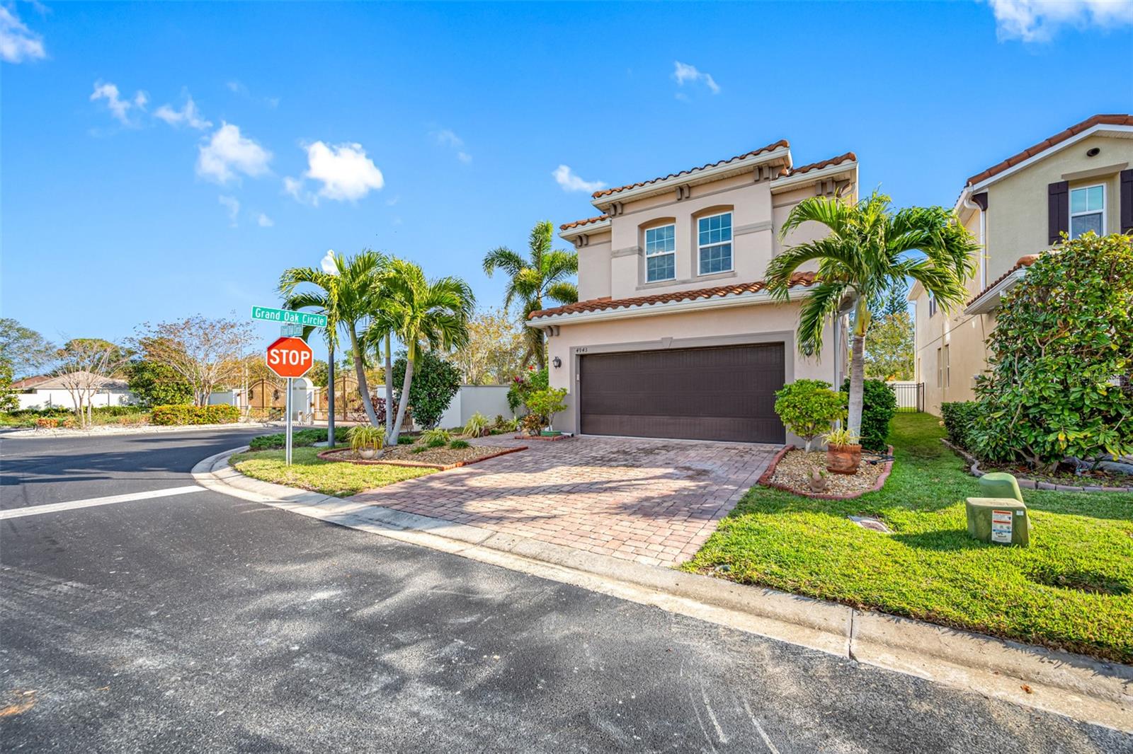 4943 GRAND OAK CIR