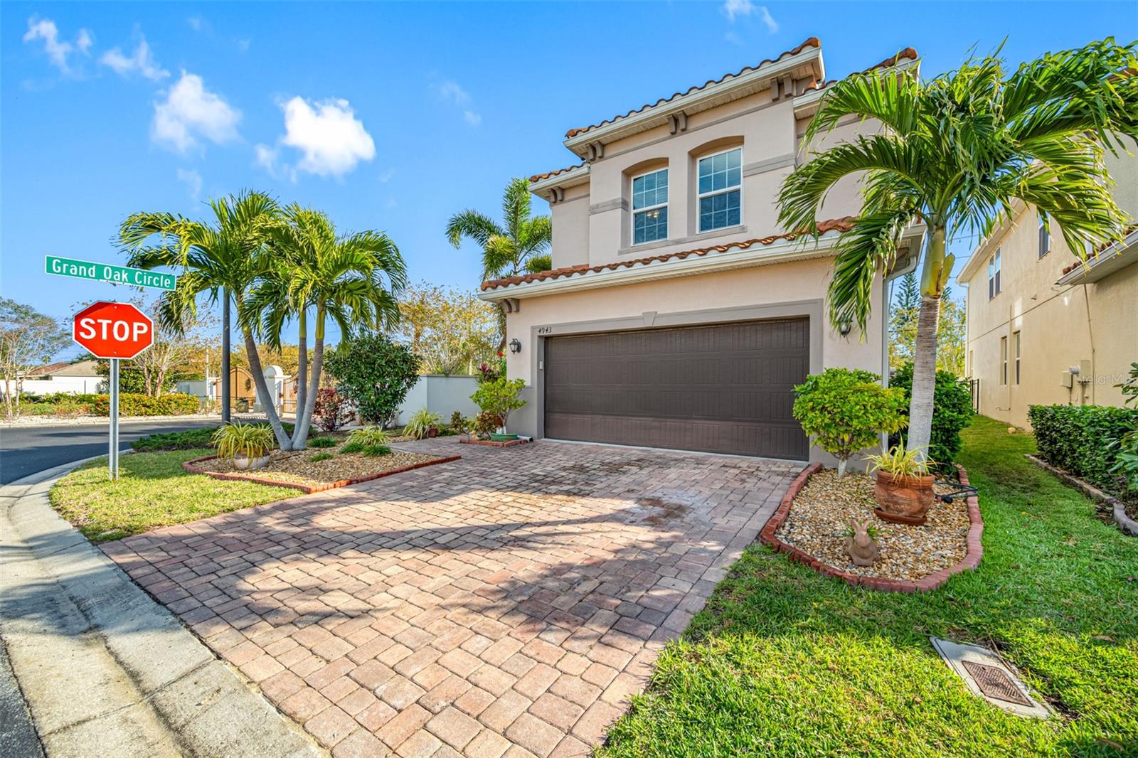 4943 GRAND OAK CIR