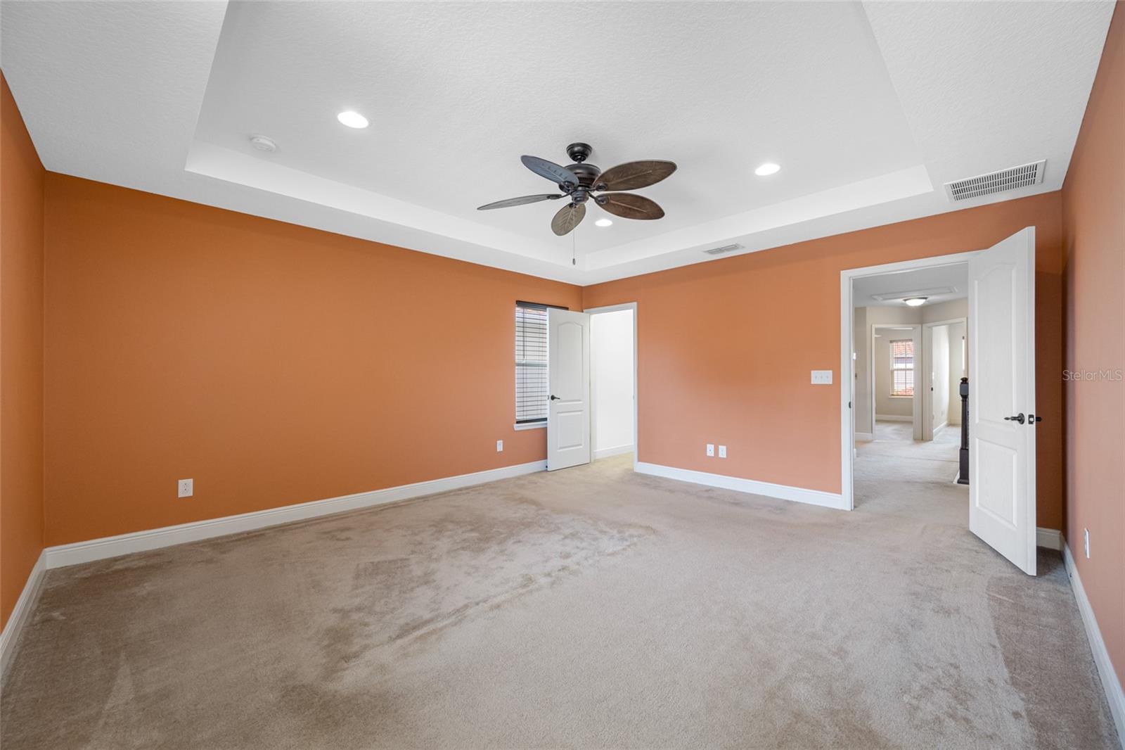 4943 GRAND OAK CIR