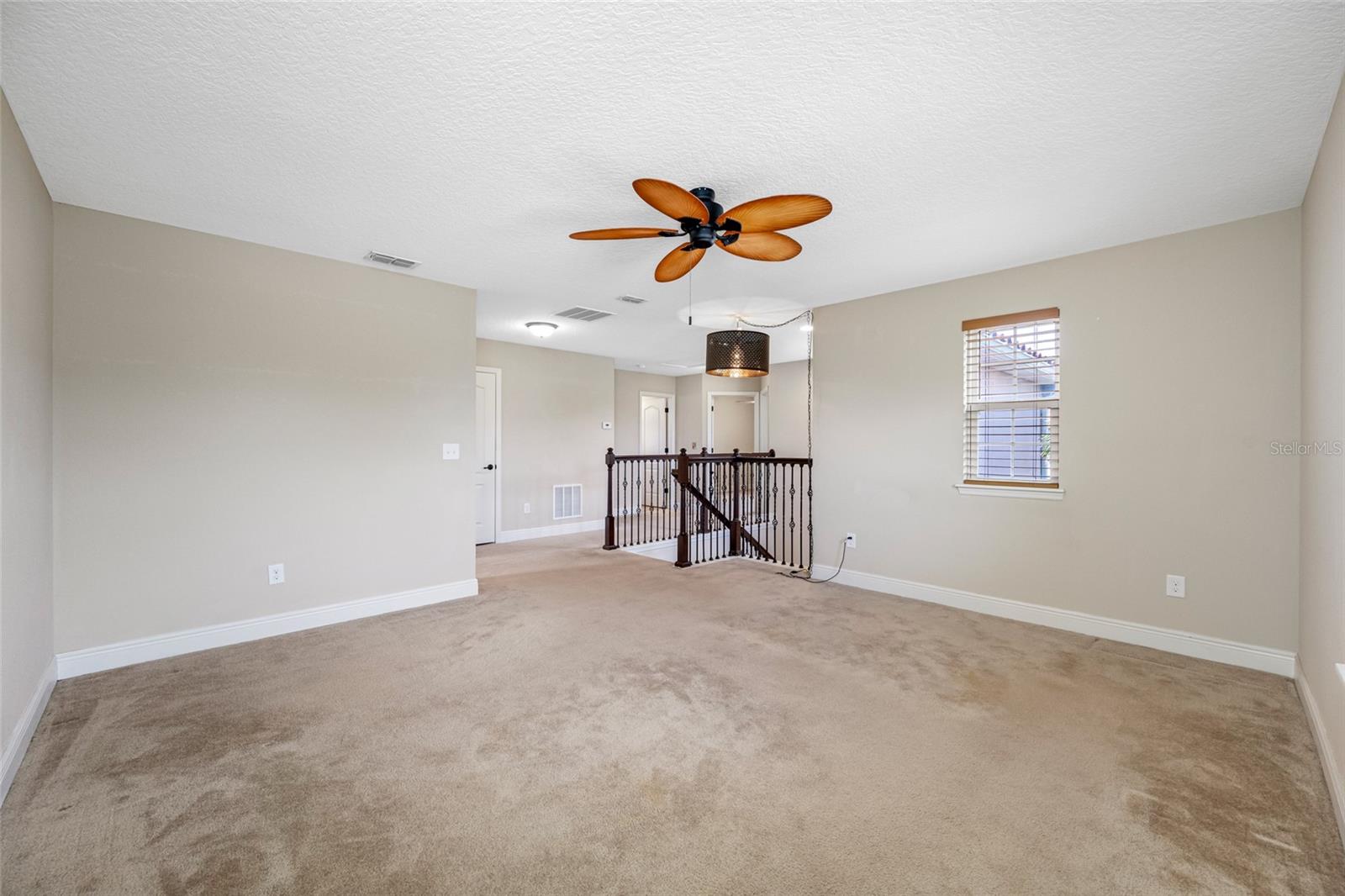 4943 GRAND OAK CIR